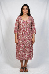 Pink Floral Cotton Kurti with Lace Detailing and Wooden Buttons for Women, 3/4 Sleeves Midi Length - Pink