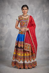 Paridhi Lehenga White & Red Chaniya Choli with Kutchi Mirror Embroidery and Bandhani Lehenga for Navratri Partywear - White & Red