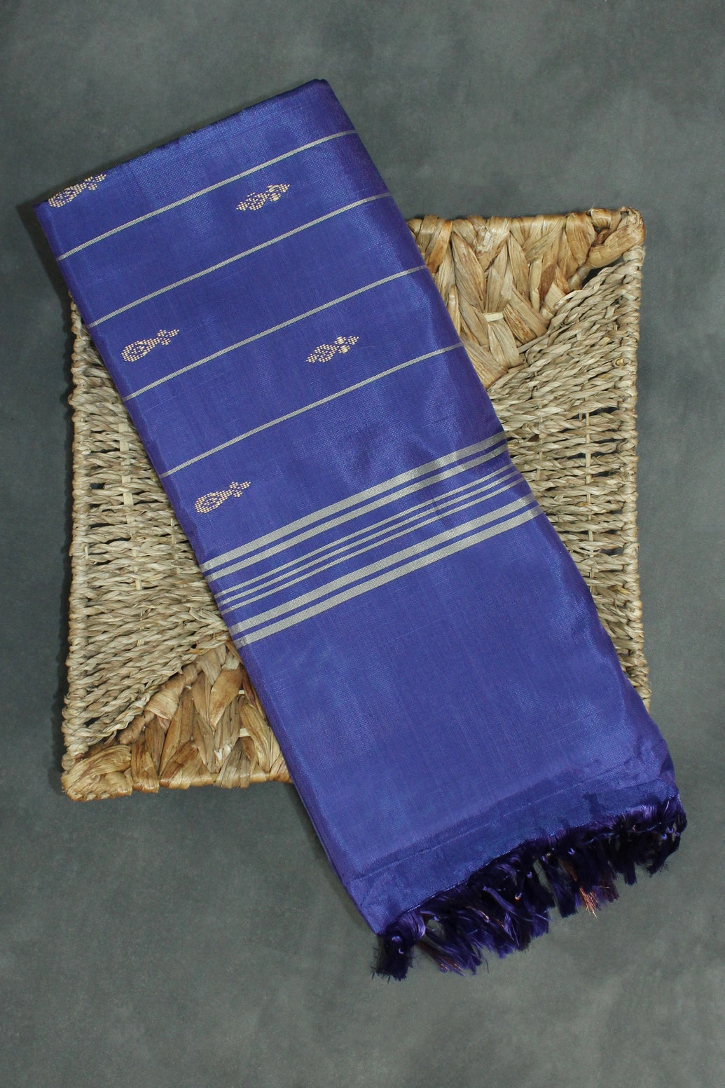 Vaazhai Naar (Banana Pith) Saree with Zari Border and Buttas - Light Green with Purple Pallu - Light Green