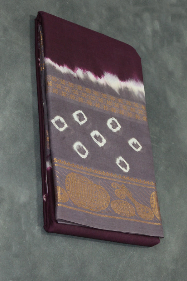 Purple Pure Sungudi Cotton Saree with Bandhani Tie-Dye and Golden Zari Traditional Motif Border Saree JCS Fashions Purple 5.5 meters