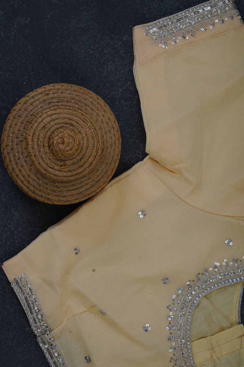 Luxurious Party-Ready Georgette Saree with Elegant Sequins Work