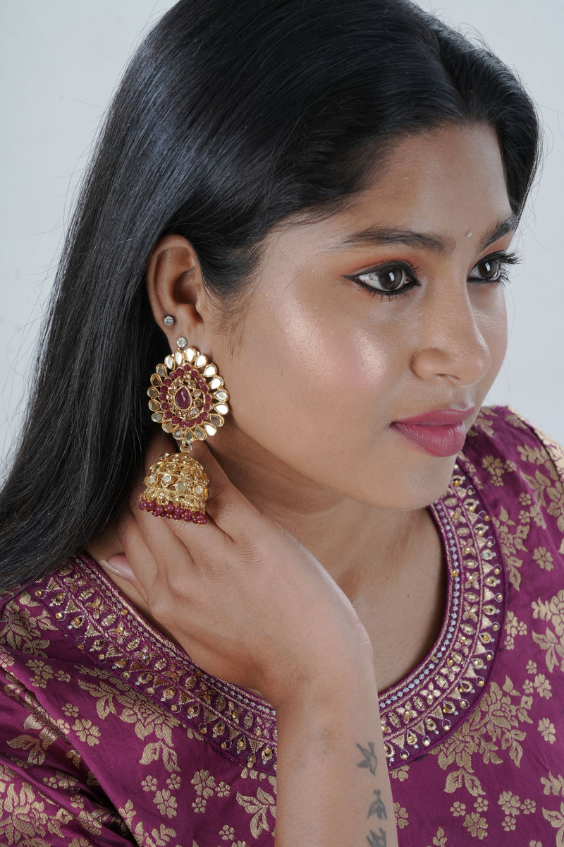 Exquisite Gold-Polished Kundan Jhumka Earrings for Traditional Elegance