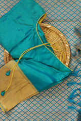 Lavish Handloom Silk Saree with Traditional Box Butties & Grand Pallu - View 10 - JCS Fashions