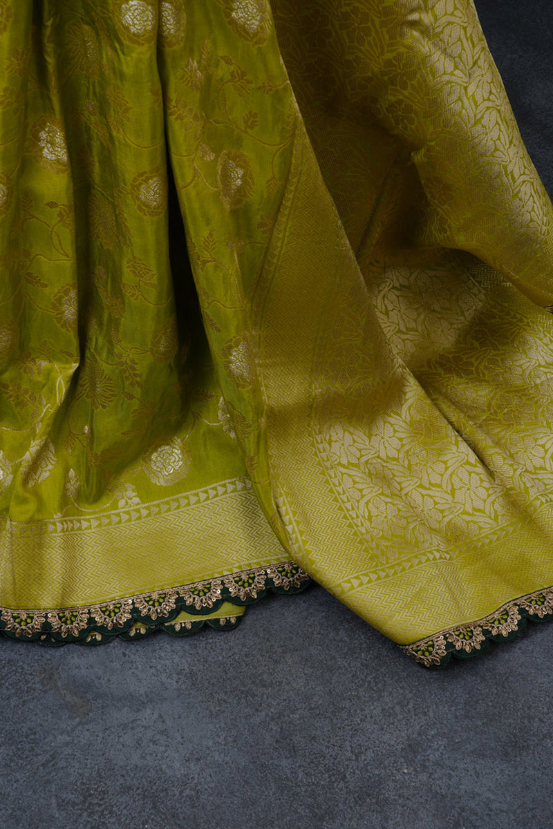 Radiant Banarasi Saree with Luxuriant Cut-Work Borders & Blouse