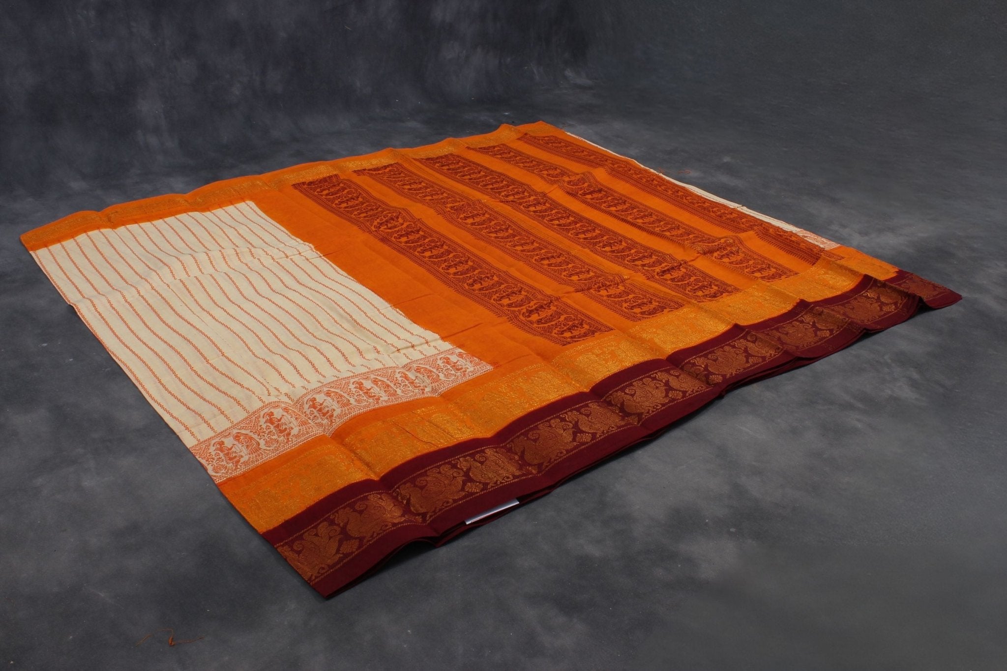 Authentic Madurai Sungudi Cotton Saree - Cultural Elegance & Lightweight Saree JCS Fashions