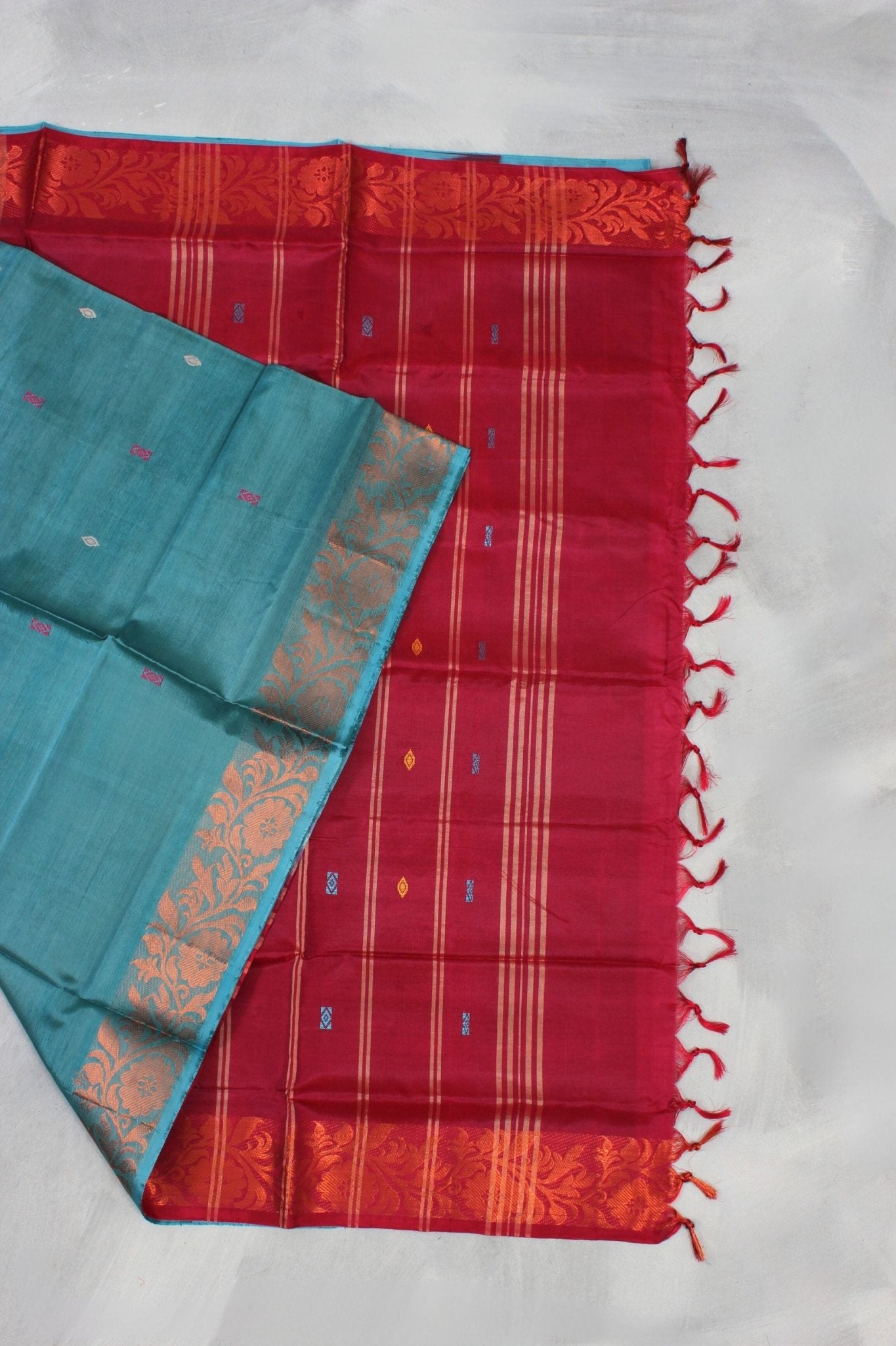 Banana Pith Saree with Zari Border: Handcrafted Ethnic Elegance Saree JCS Fashions
