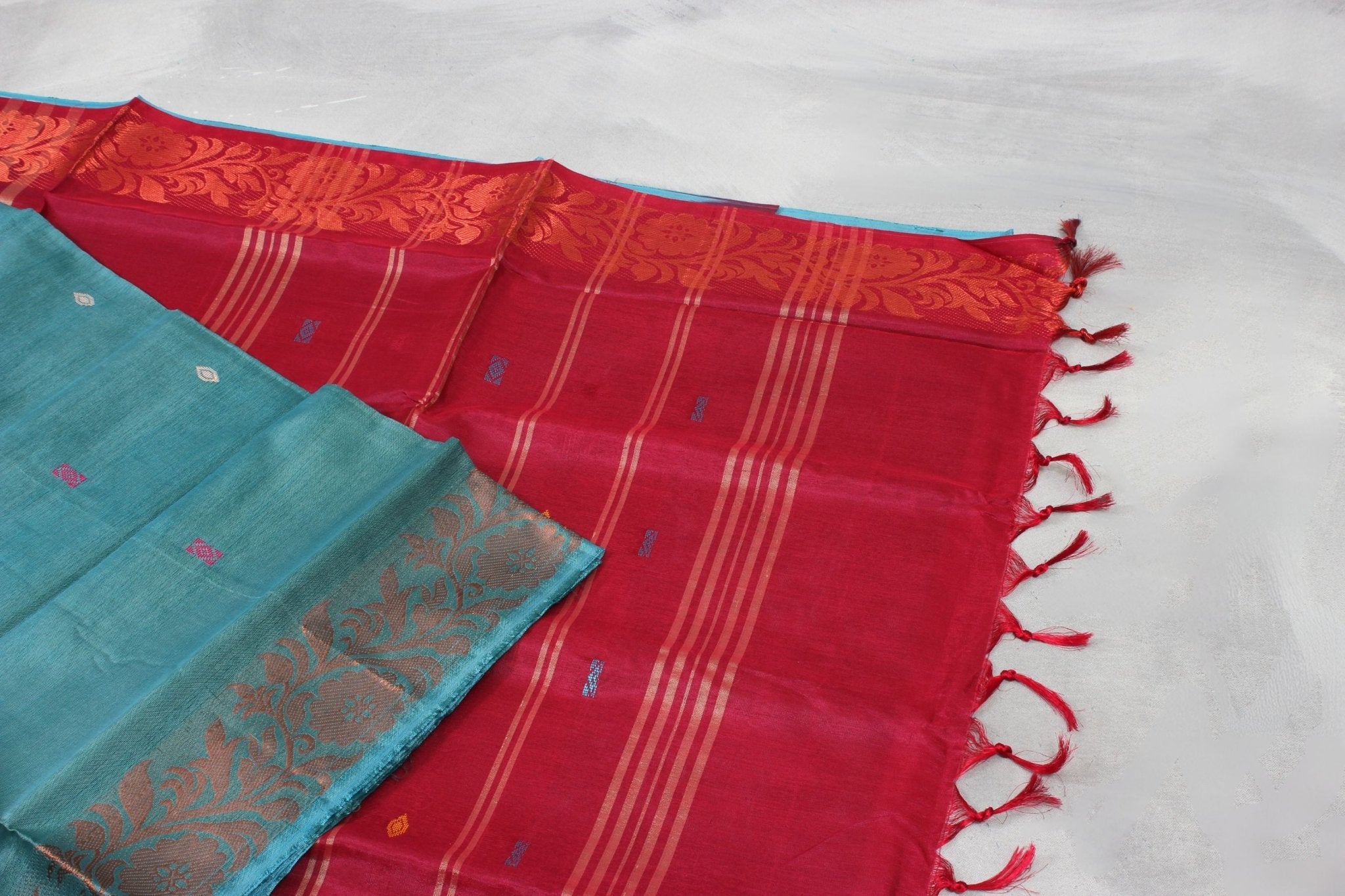 Banana Pith Saree with Zari Border: Handcrafted Ethnic Elegance Saree JCS Fashions