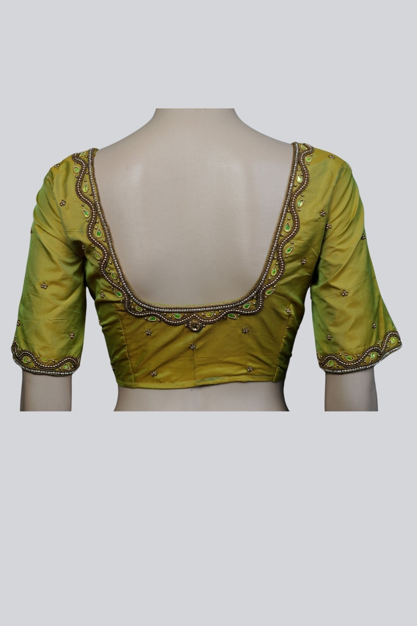 Chic Aari Elegance: Discover Stunning Blouses at JCSFashions Blouse JCS Fashions