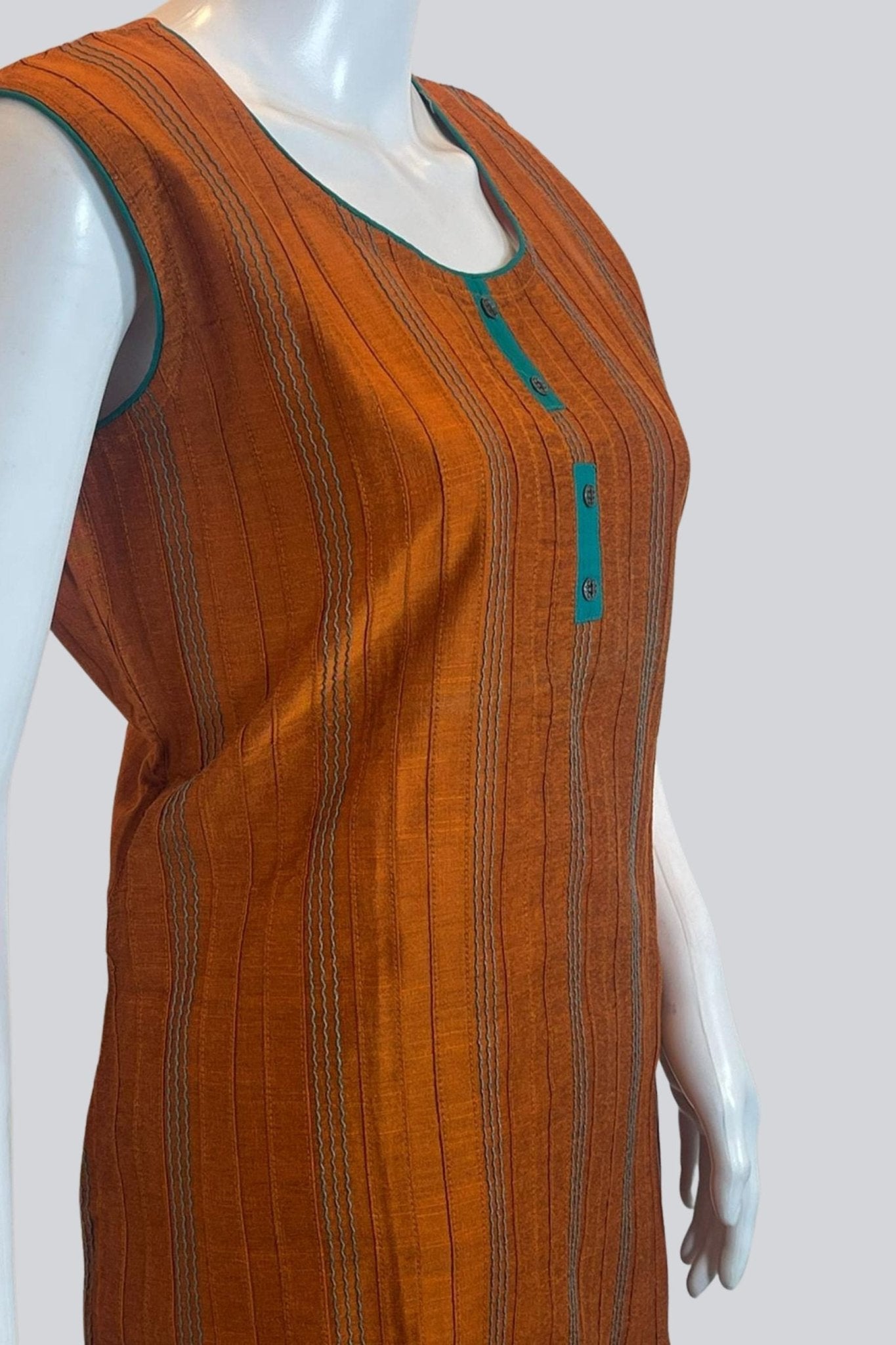 Chic Short Cotton Kurti: 27", Stylish Attached Sleeves - JCSFashions KURTI JCS Fashions