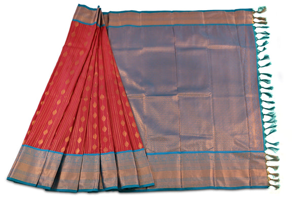 Luxurious Kanchipuram Silk Saree with Golden Zari Motifs