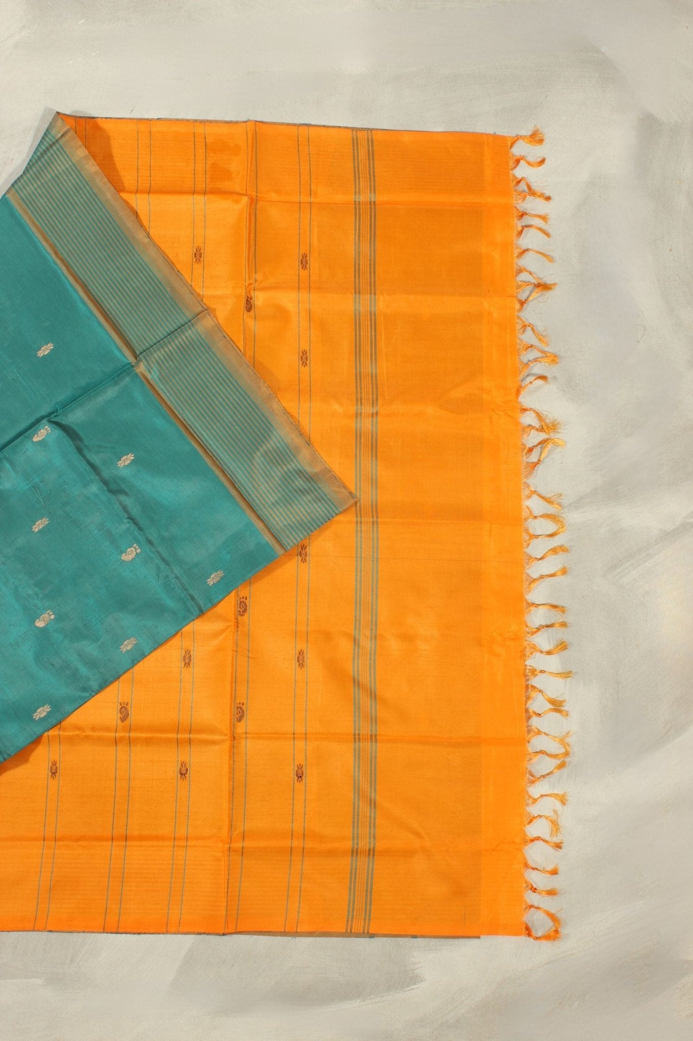 Eco-friendly Borderless Banana Pith Saree – Handwoven Beauty |JCSFashions Saree JCS Fashions