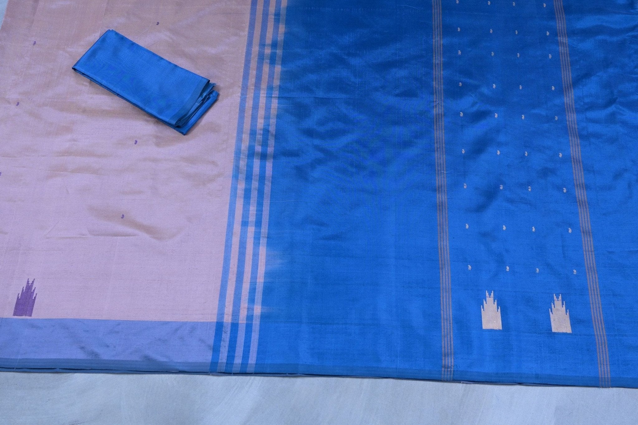 Eco-Friendly Hand-Woven Banana Pith Saree with Matching Blouse Saree JCS Fashions