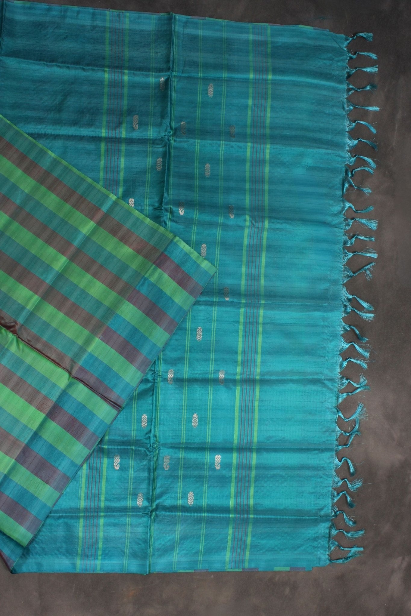 Elegant Borderless Banana Pith Saree - Versatile and Timelessly Chic Saree JCS Fashions