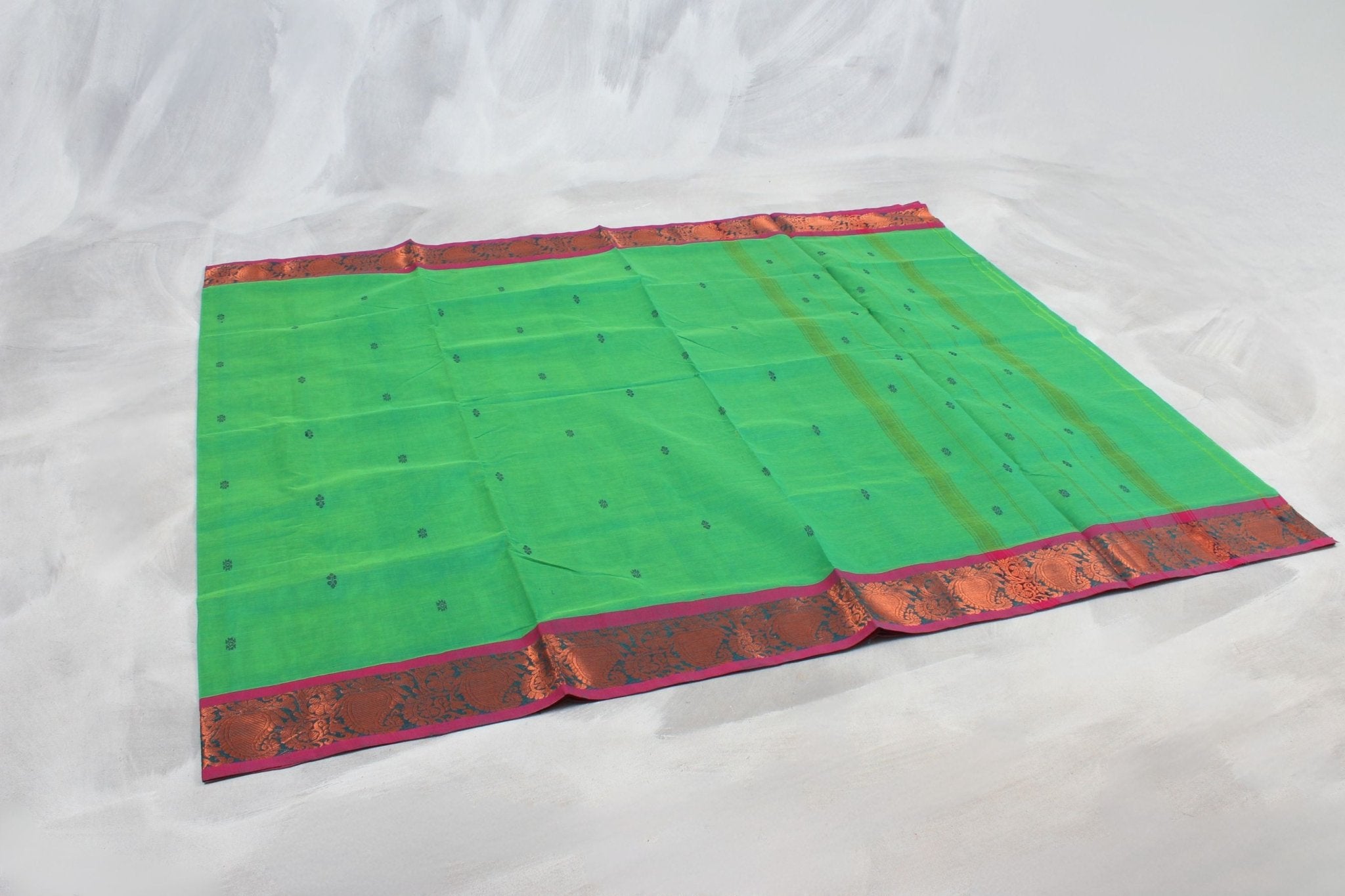 Elegant Cotton Saree with Distinct Line Pallu - Sophisticated Comfort Saree JCS Fashions