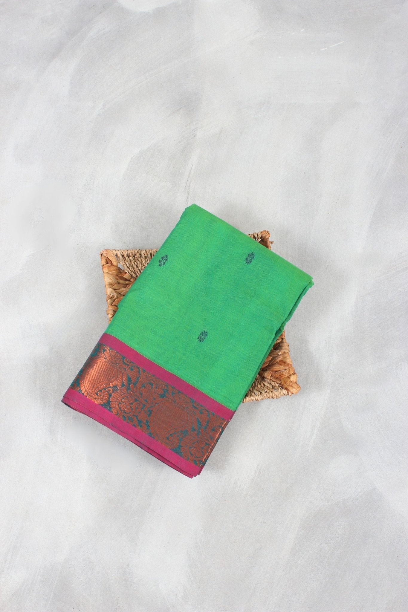 Elegant Cotton Saree with Distinct Line Pallu - Sophisticated Comfort Saree JCS Fashions Green 5.5 meters