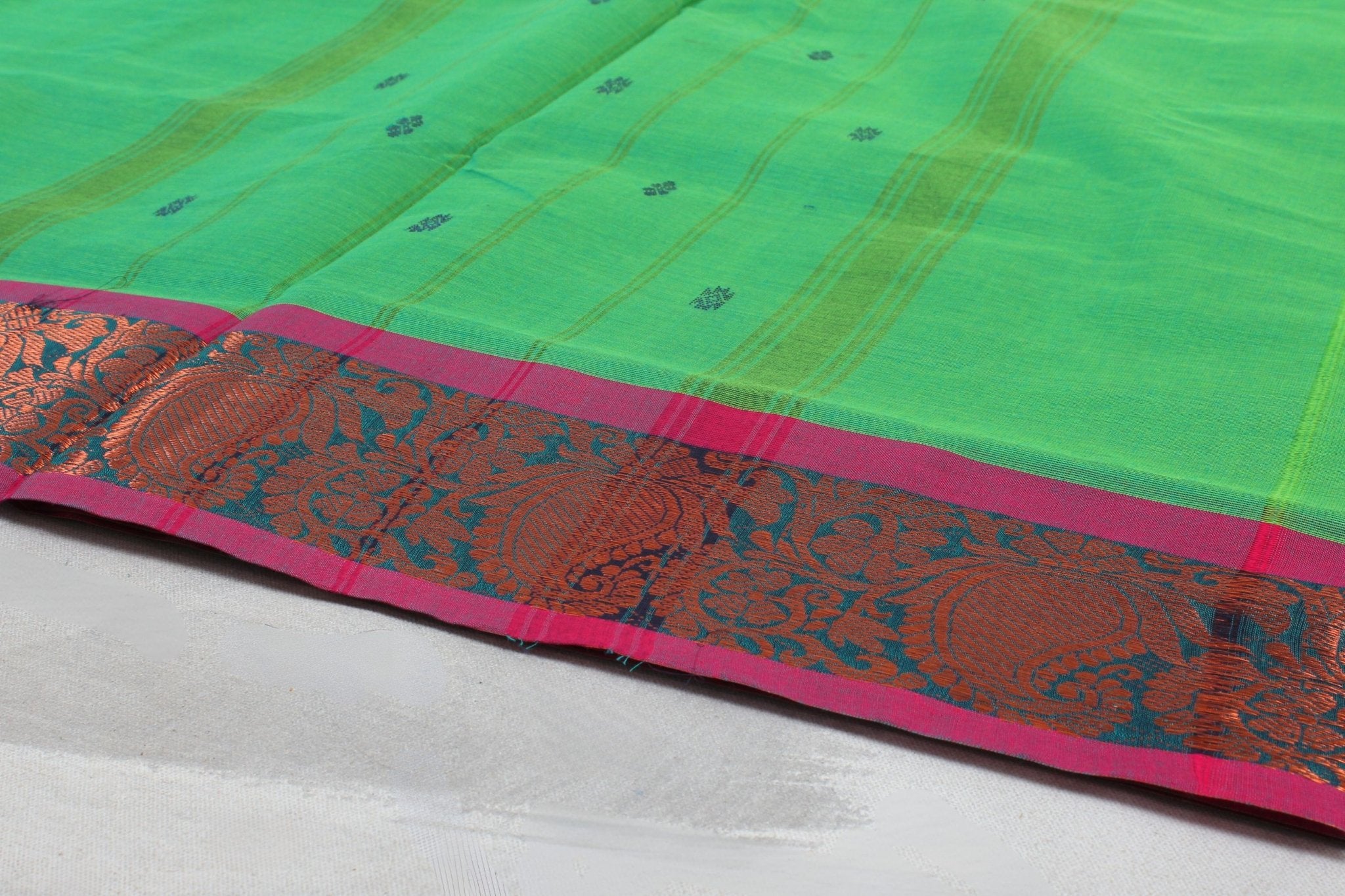 Elegant Cotton Saree with Distinct Line Pallu - Sophisticated Comfort Saree JCS Fashions