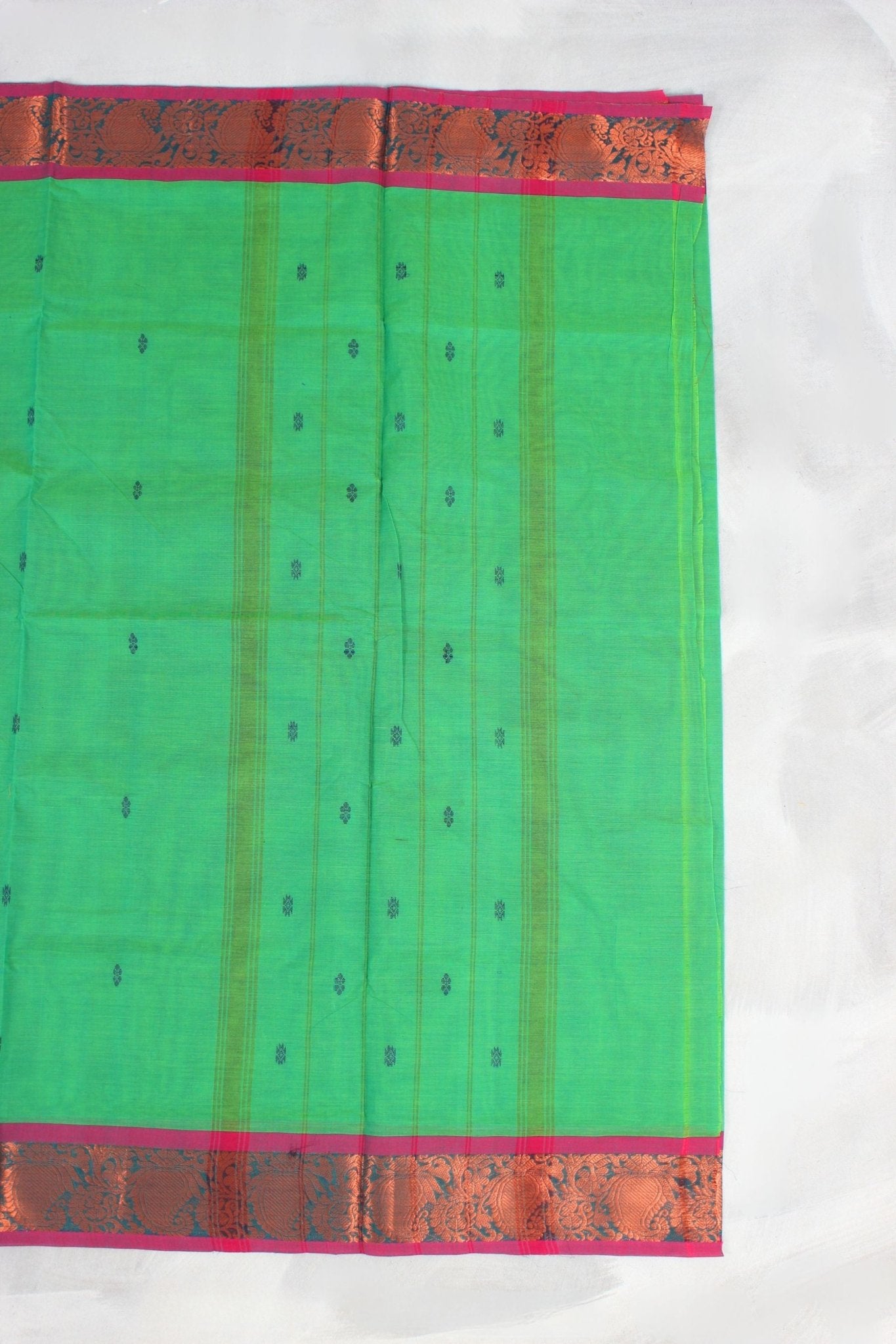 Elegant Cotton Saree with Distinct Line Pallu - Sophisticated Comfort Saree JCS Fashions