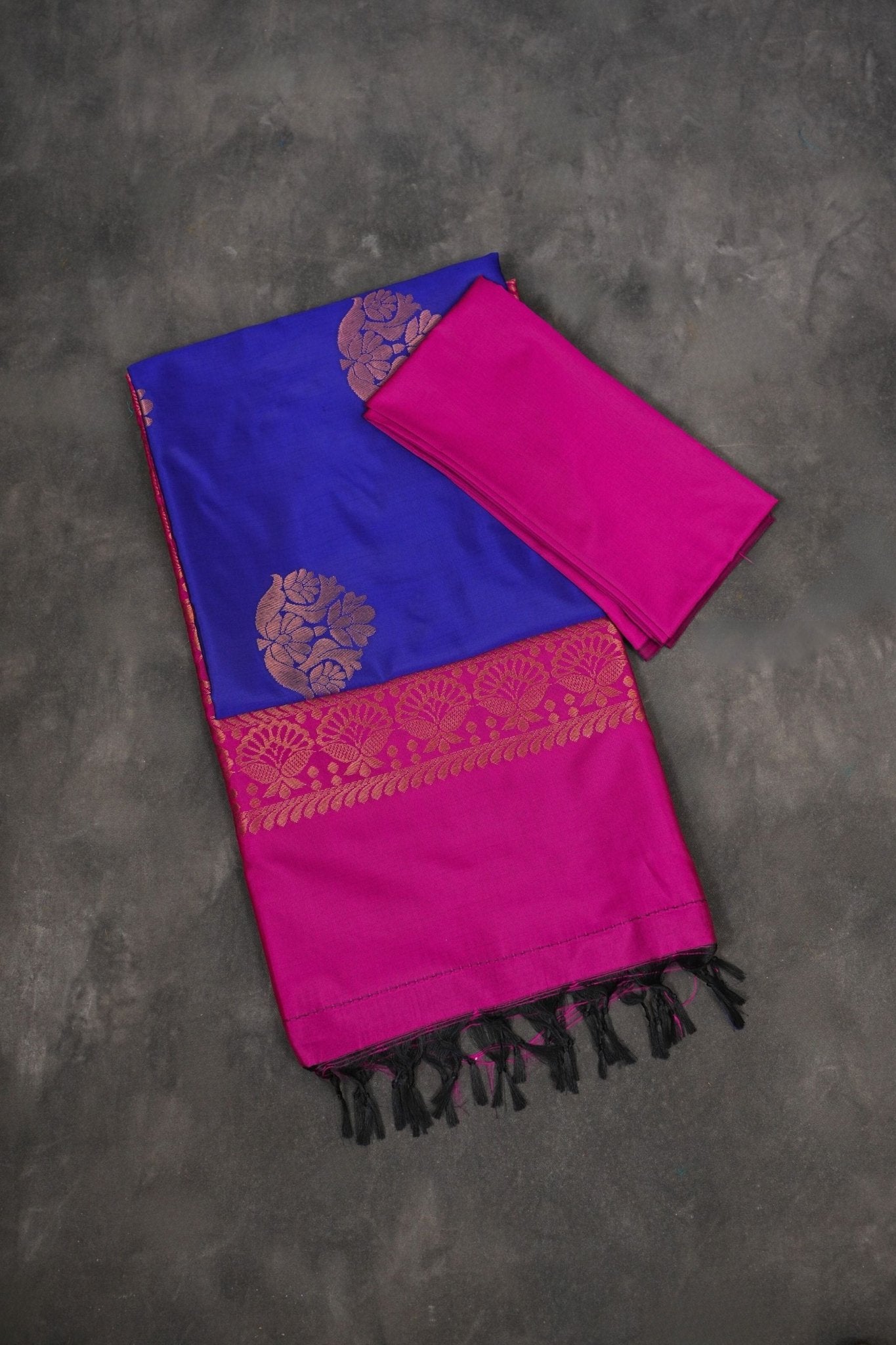 Elegant Kanchipuram Blended Silk Saree - Borderless, Radiant and Classy Saree JCS Fashions Royal Blue & Pink 5.5 meters