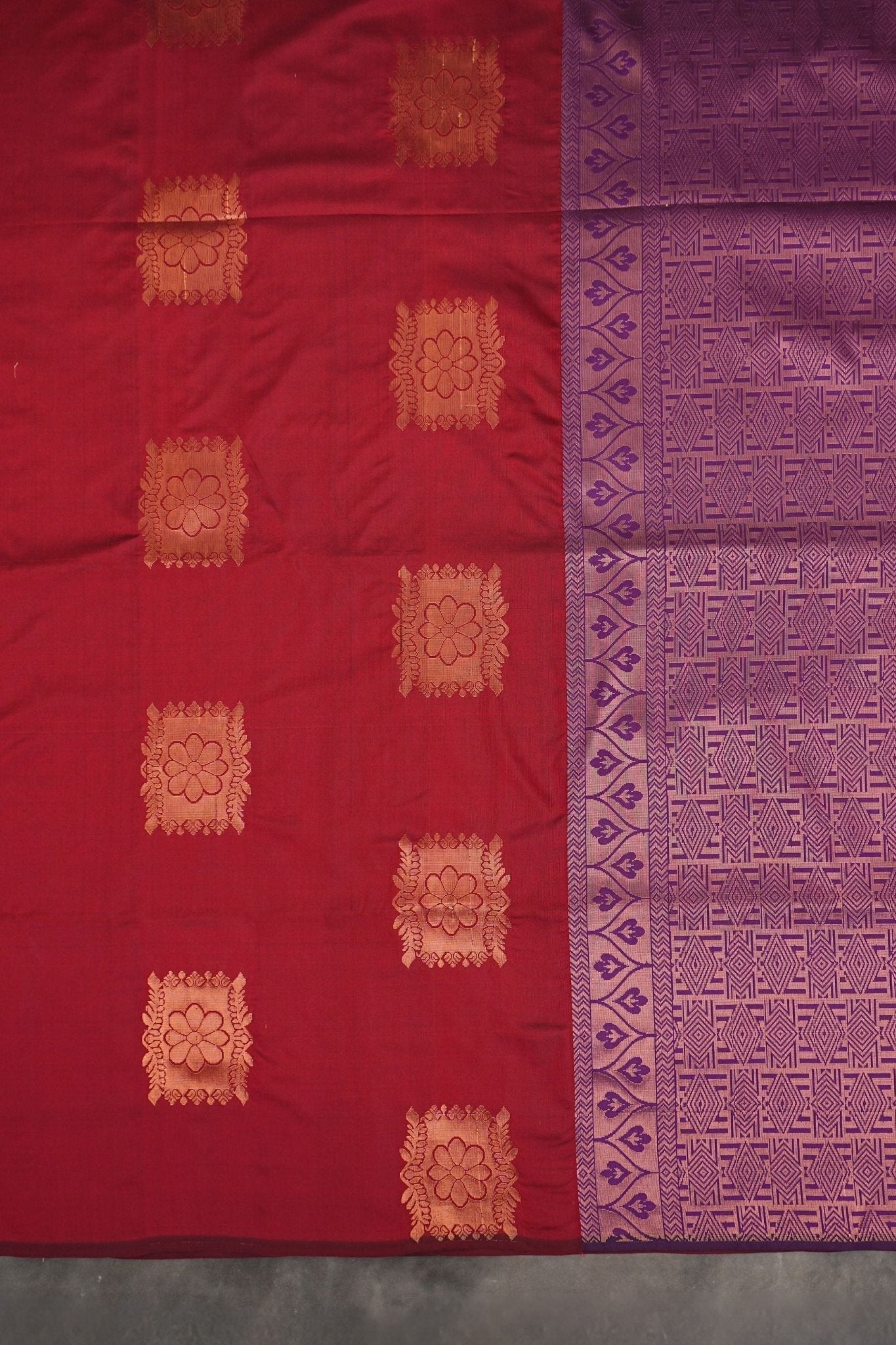 Elegant Kanchipuram Blended Silk Saree: Handwoven Traditional Chic Saree JCS Fashions
