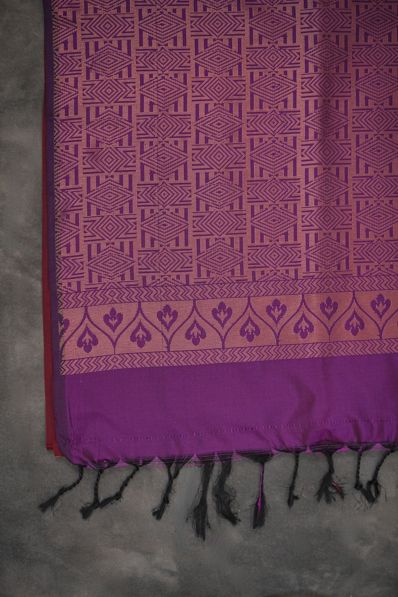 Elegant Kanchipuram Blended Silk Saree: Handwoven Traditional Chic Saree JCS Fashions