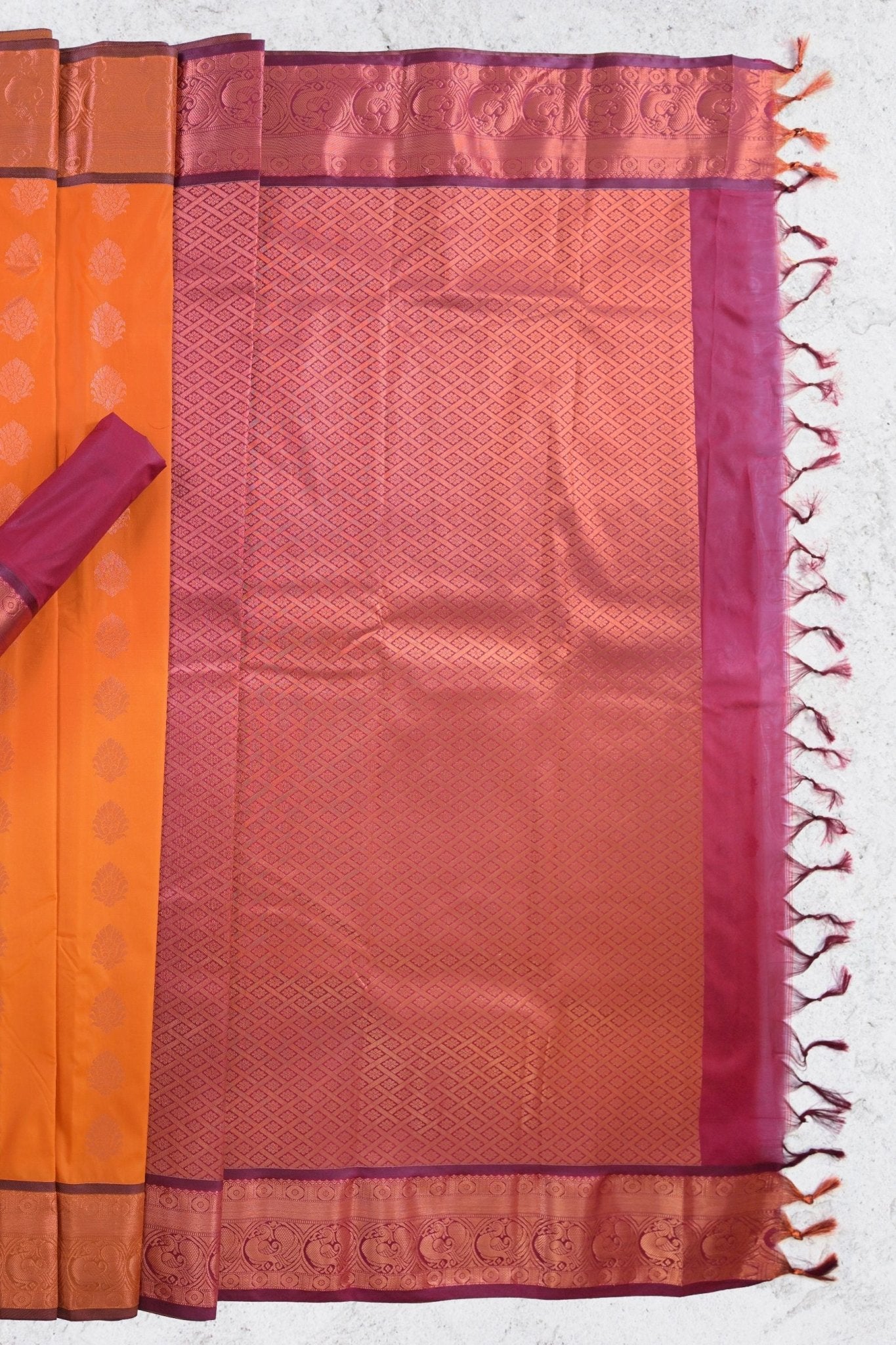 Elegant Saree with Majestic Motifs & Peacock-Adorned Border |JCSFashion Saree JCS Fashions