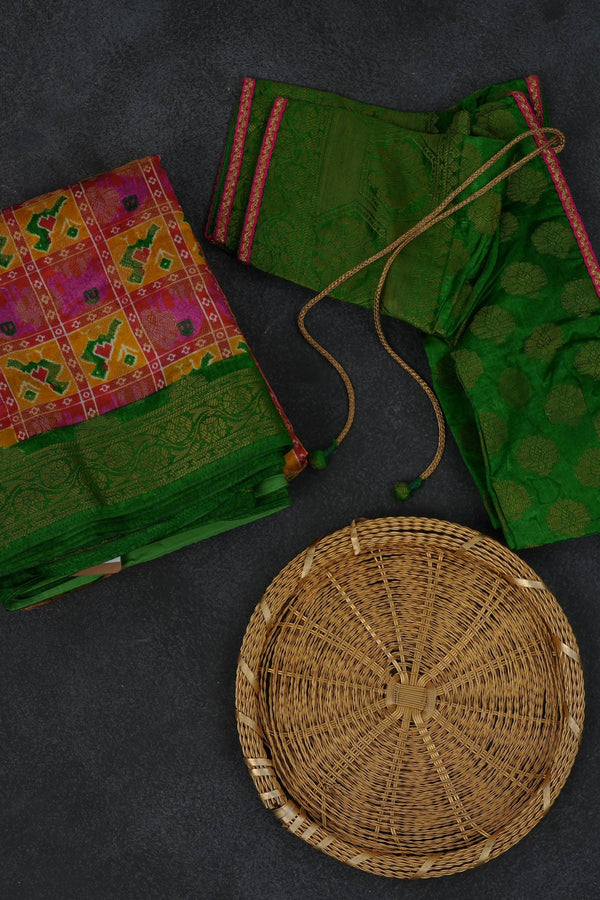 Elegant Soft Pochampally Silk Saree with Ikkat Weave & Kanchi Borders SAREE JCS Fashions Pink 5.5 meters