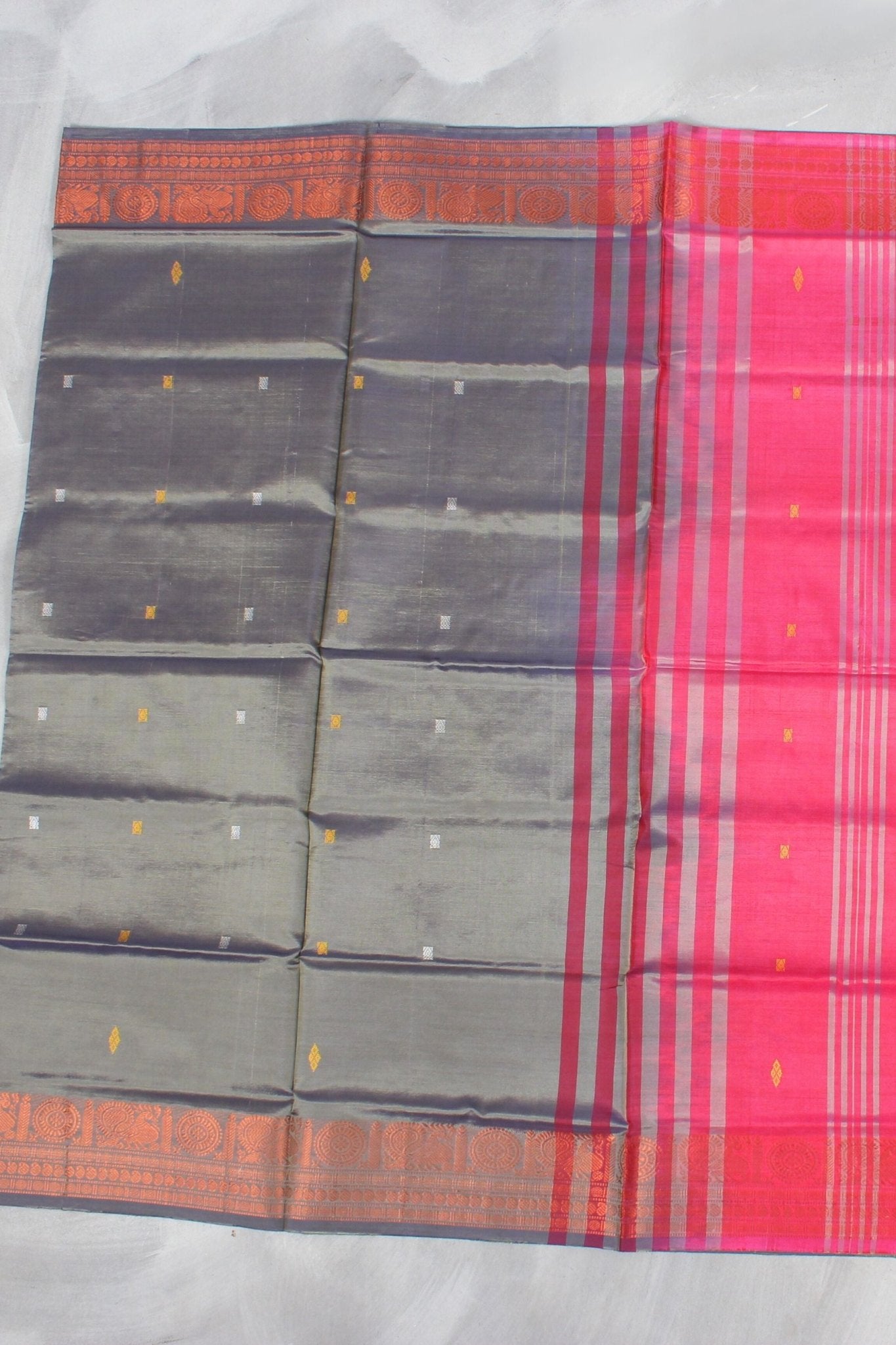 Ethically Sourced Vaazhai Naar Saree with Tradition-Inspired Zari Border Saree JCS Fashions