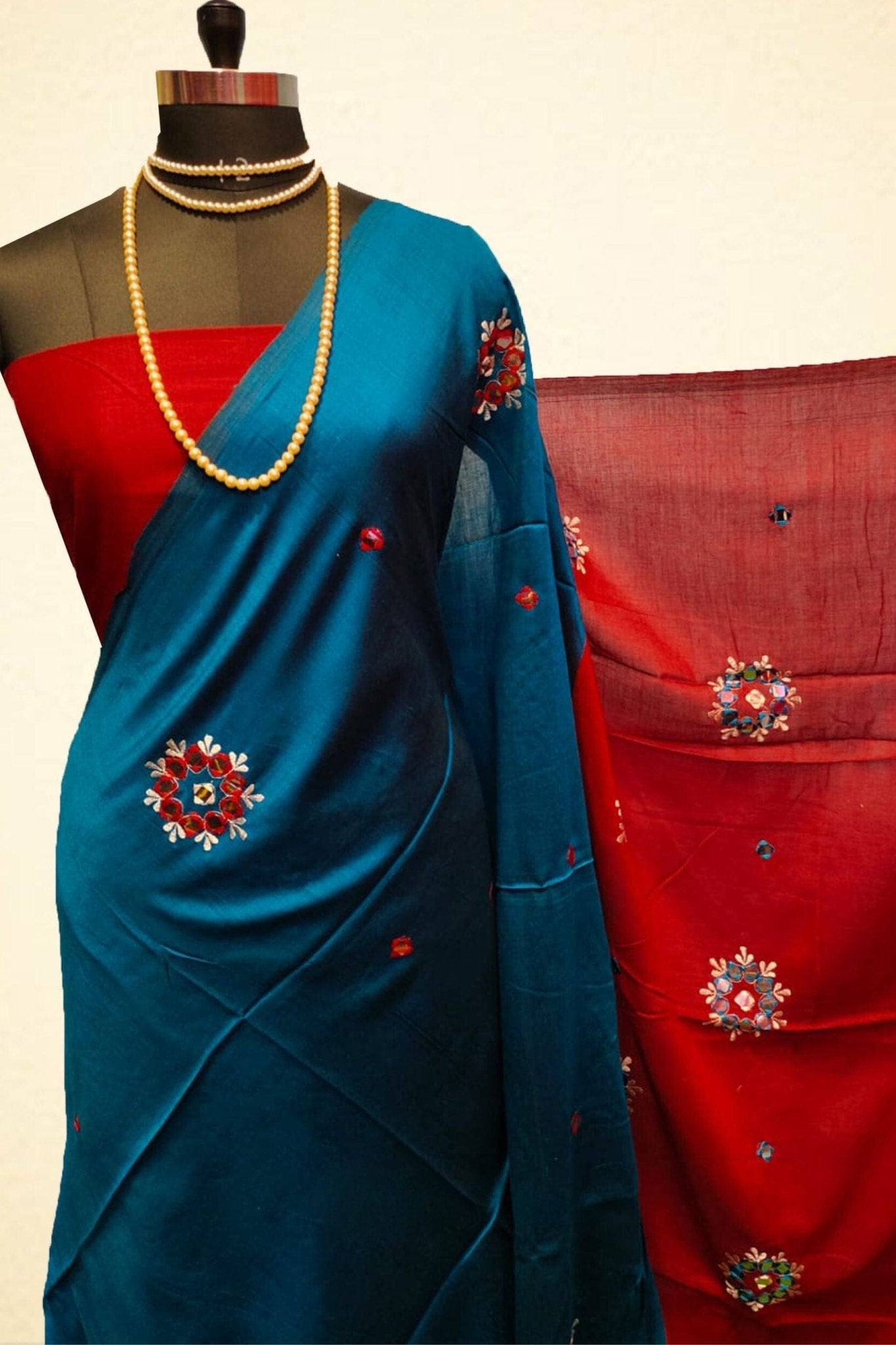 Exclusive Applique Work Handloom Saree With Running Blouse Piece SAREE JCS Fashions Green 5.5 meters
