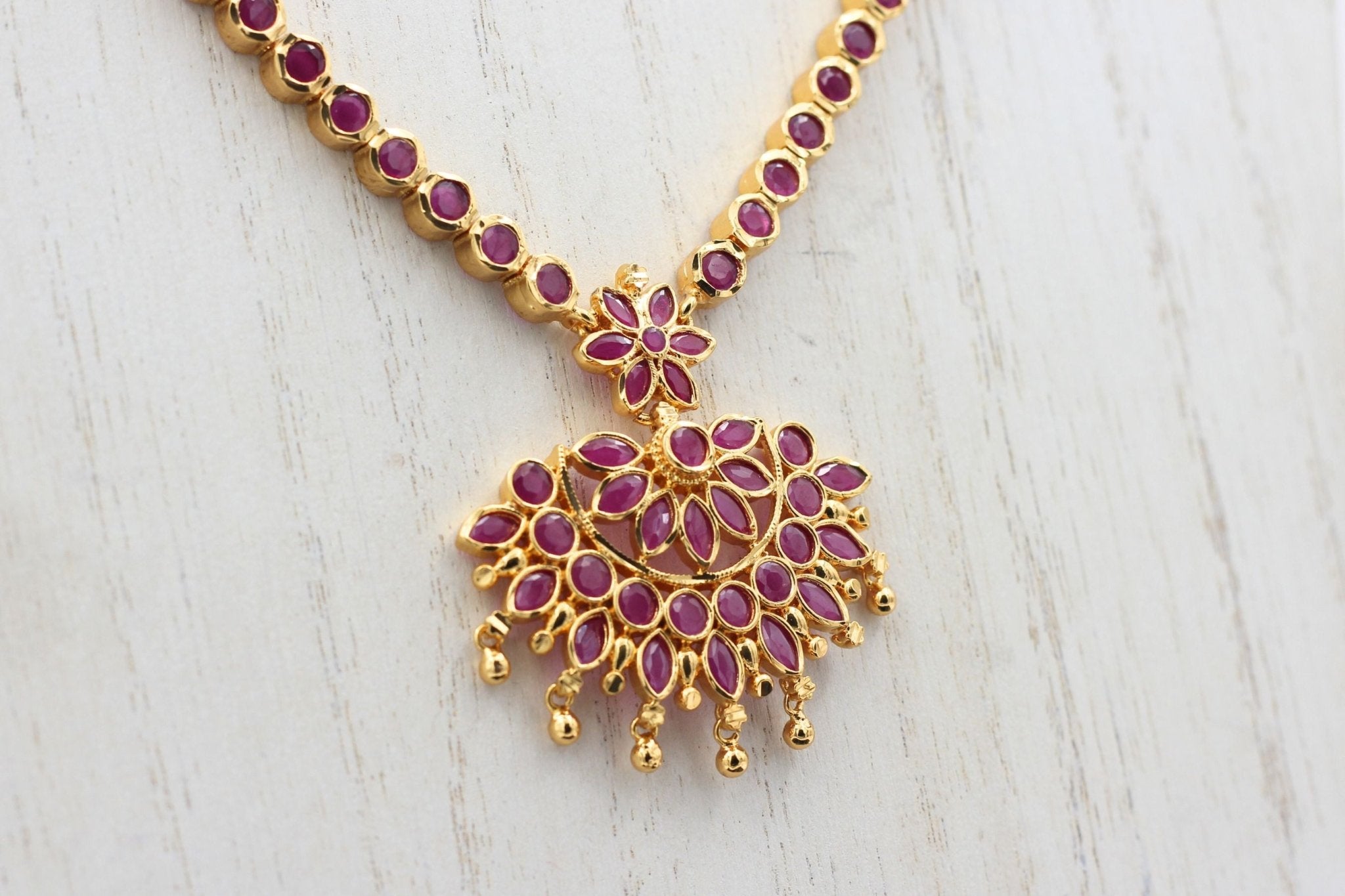 Exquisite Kemp Stone Jewelry Neck Set: Handcrafted and High-Quality Alloy Jewelry JCS Fashions