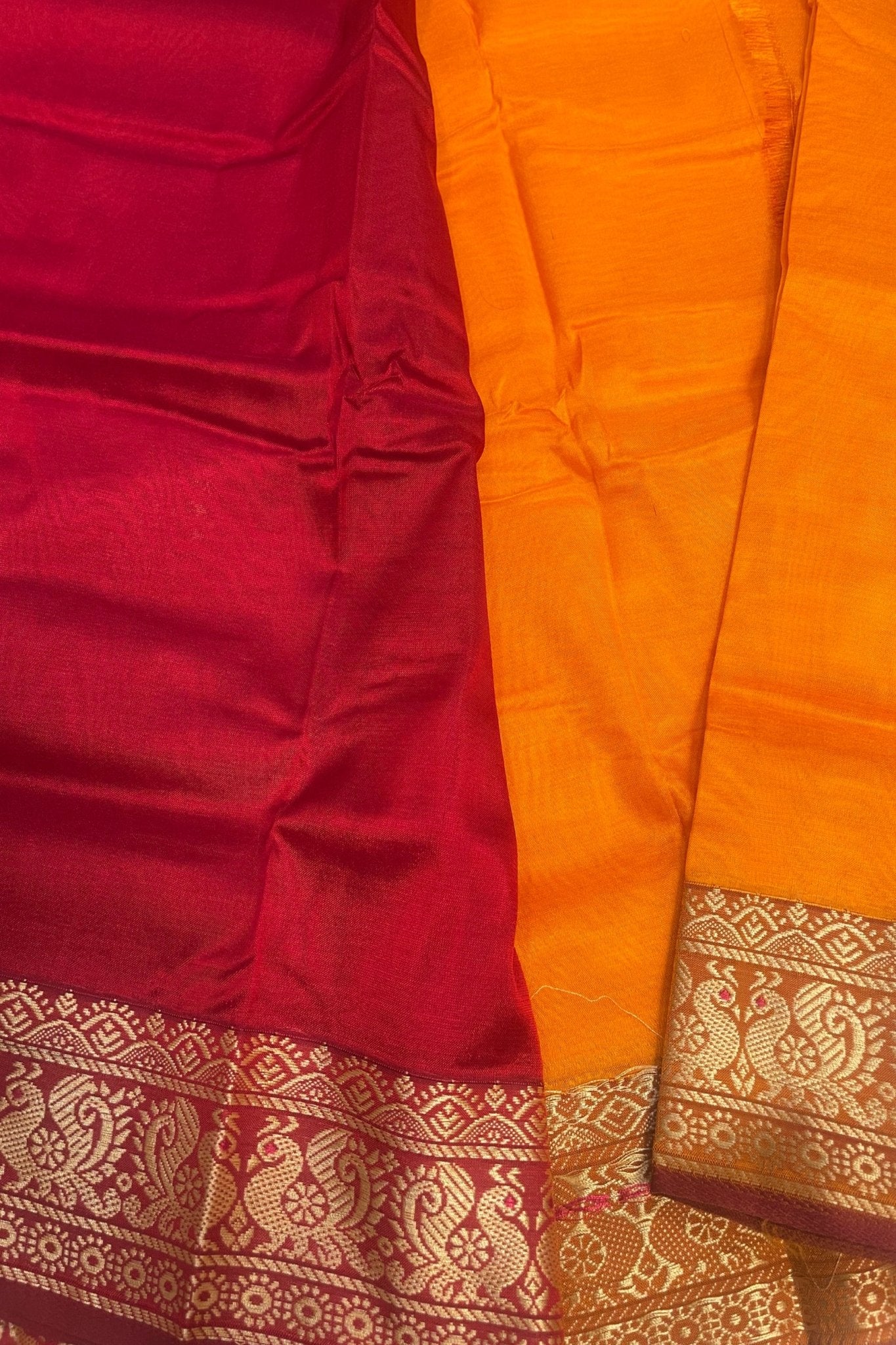 Exquisite Madurai Silk Saree with Rich Pallu & Coordinating Blouse SAREE JCS Fashions