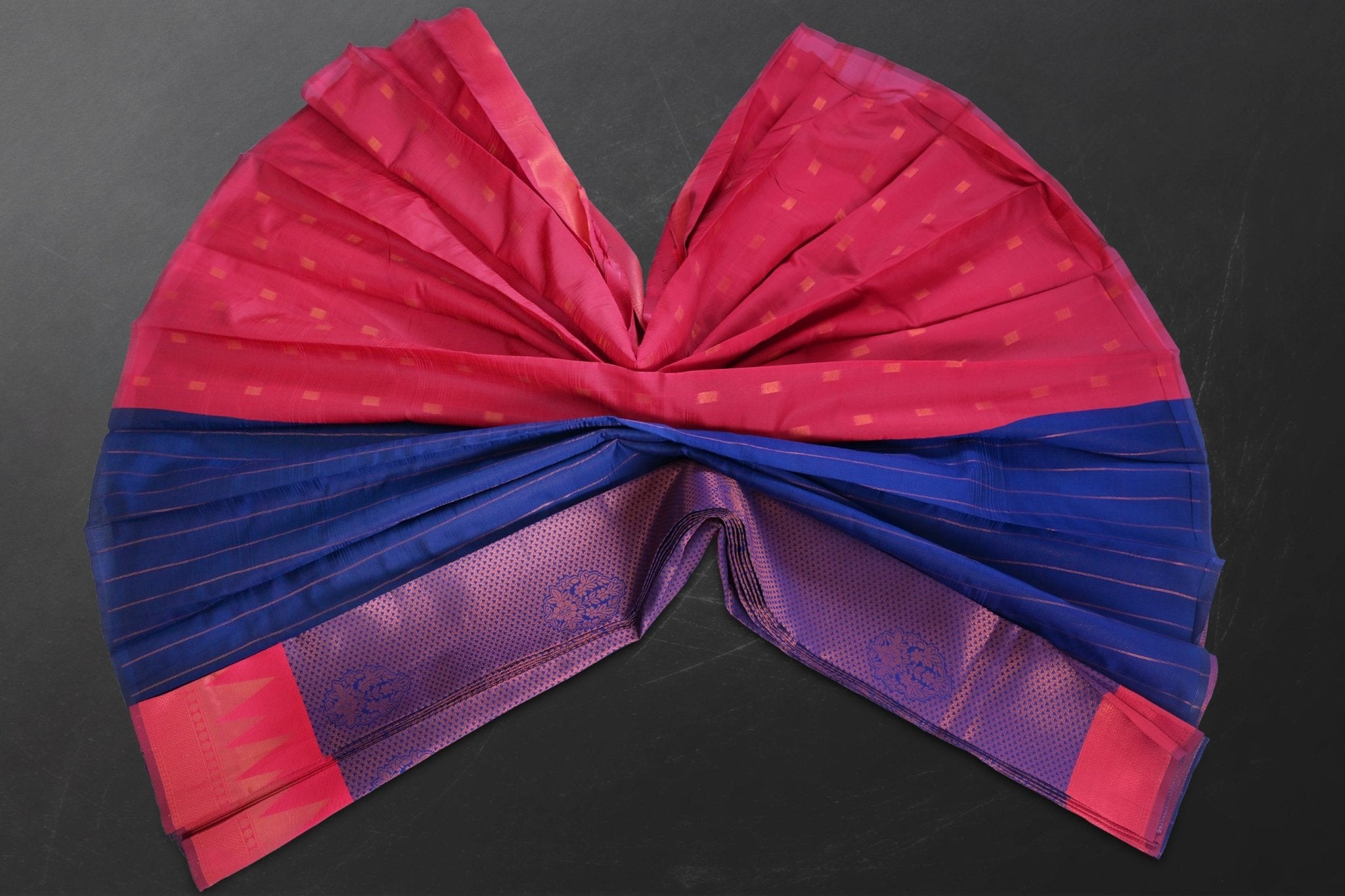 Exquisite Zari Work Saree with Unique Dual-Border Design - JCS Fashion Saree JCS Fashions