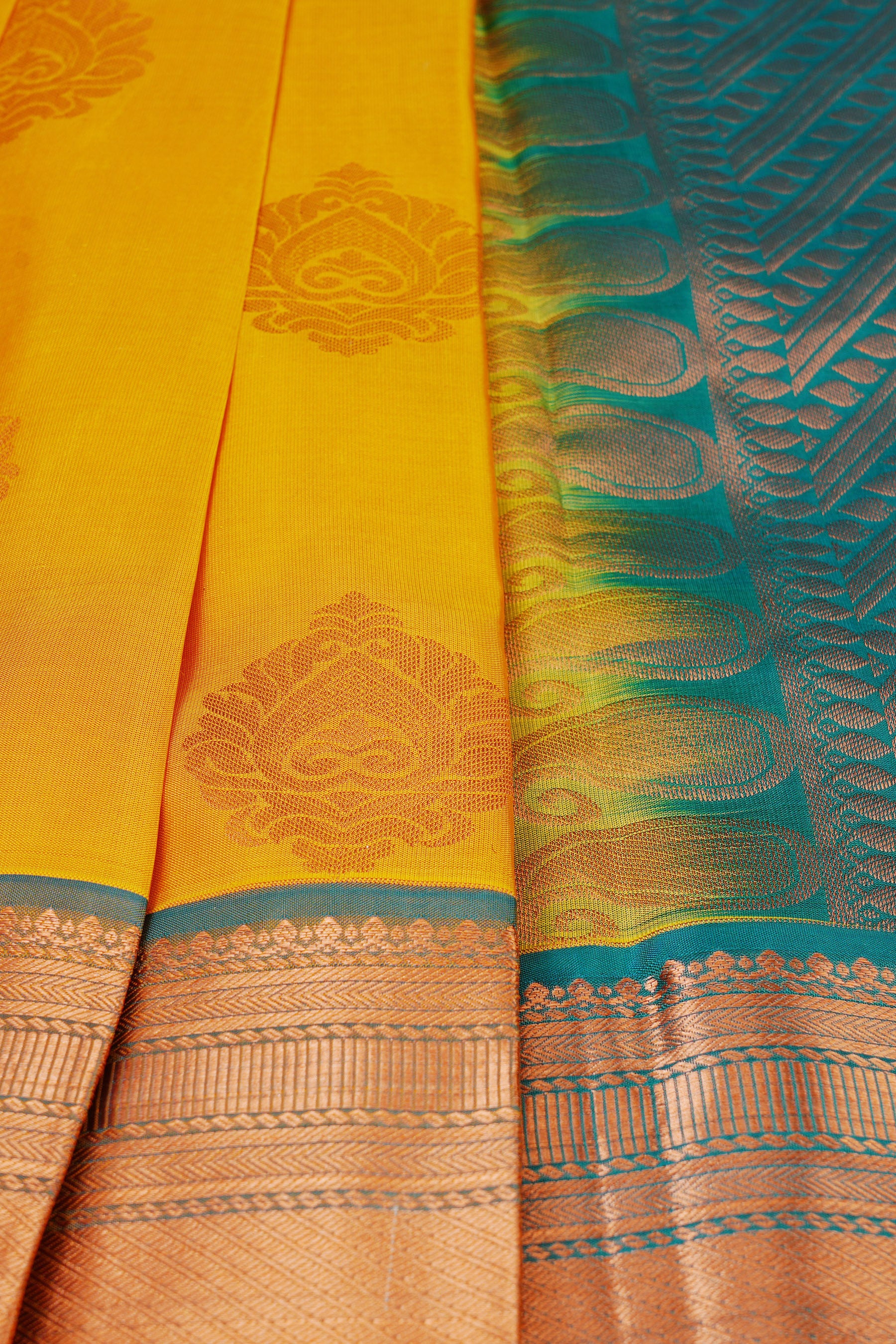 Handloom Double Warp Pure Silk Saree & Tailored Blouse - View 7 - JCS Fashions