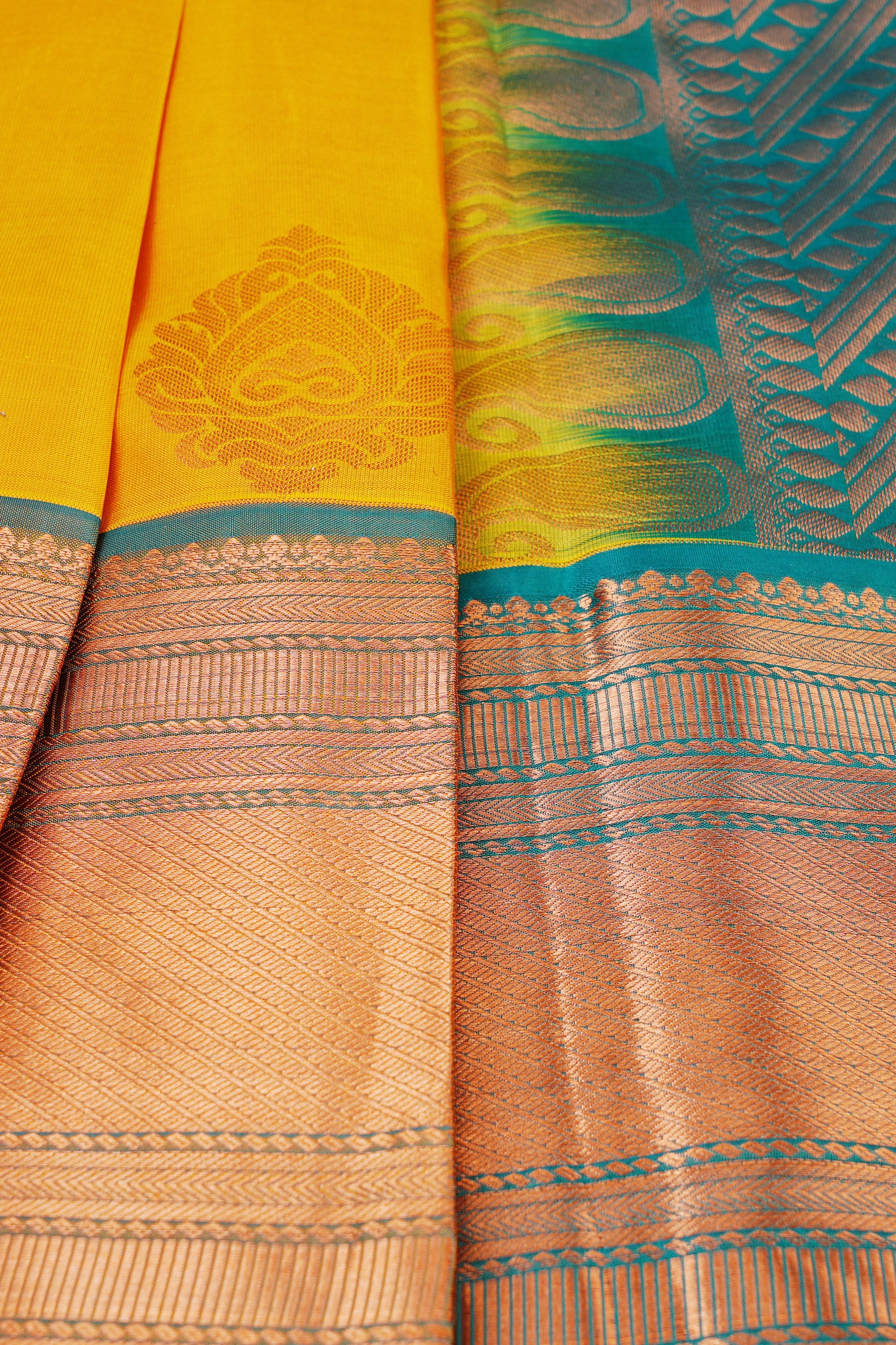 Handloom Double Warp Pure Silk Saree & Tailored Blouse - View 11 - JCS Fashions