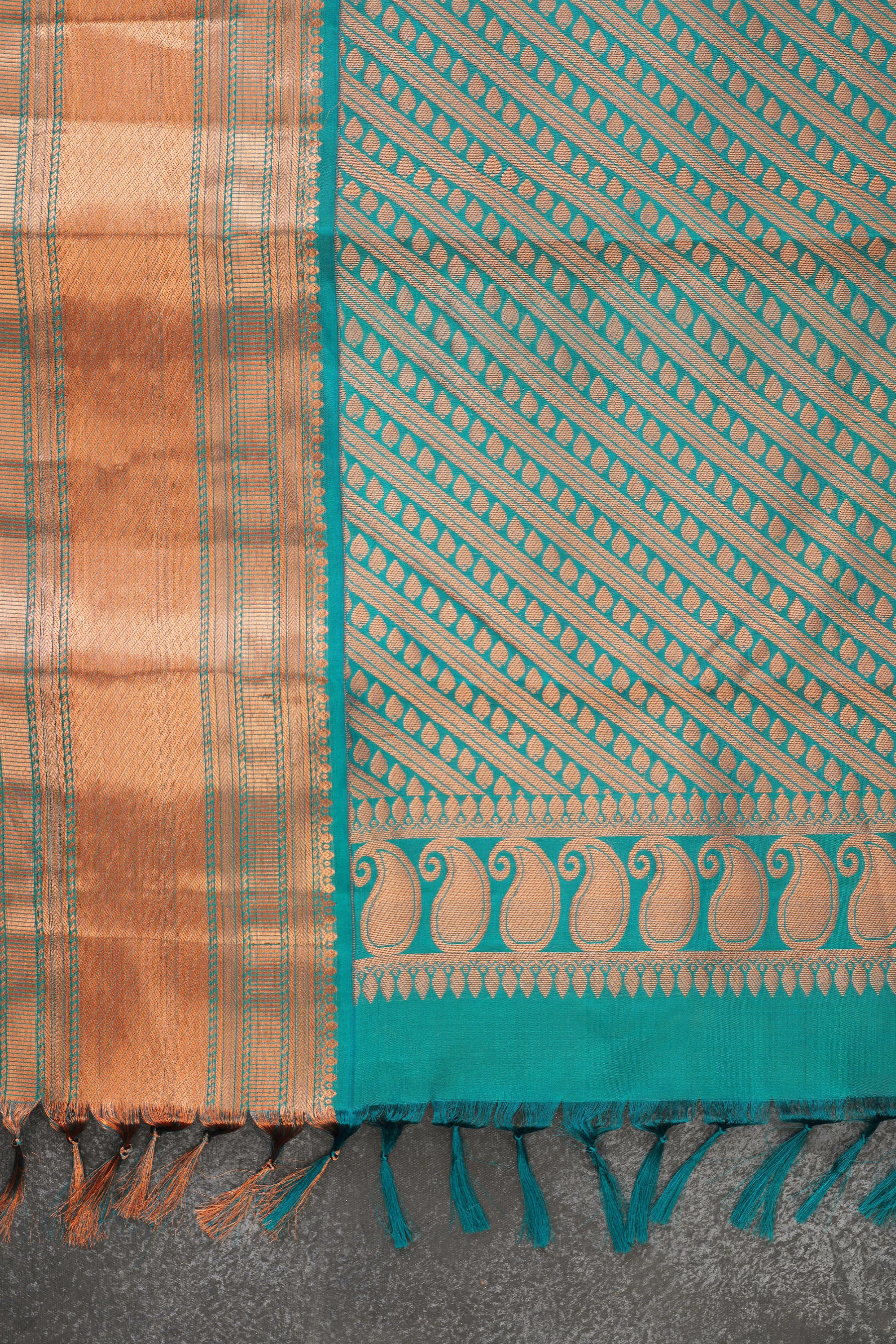 Handloom Double Warp Pure Silk Saree & Tailored Blouse - View 5 - JCS Fashions