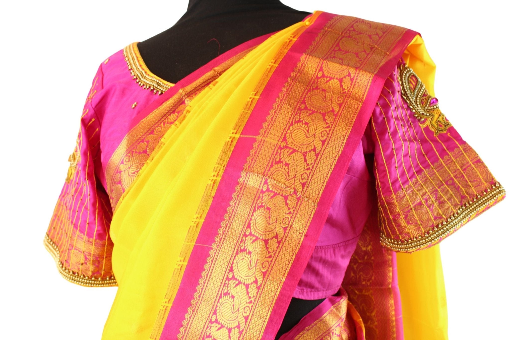 Gadwal Khadi Kuttu Border Allover Buta Pure Silk Saree With Blouse - JCS Fashions
