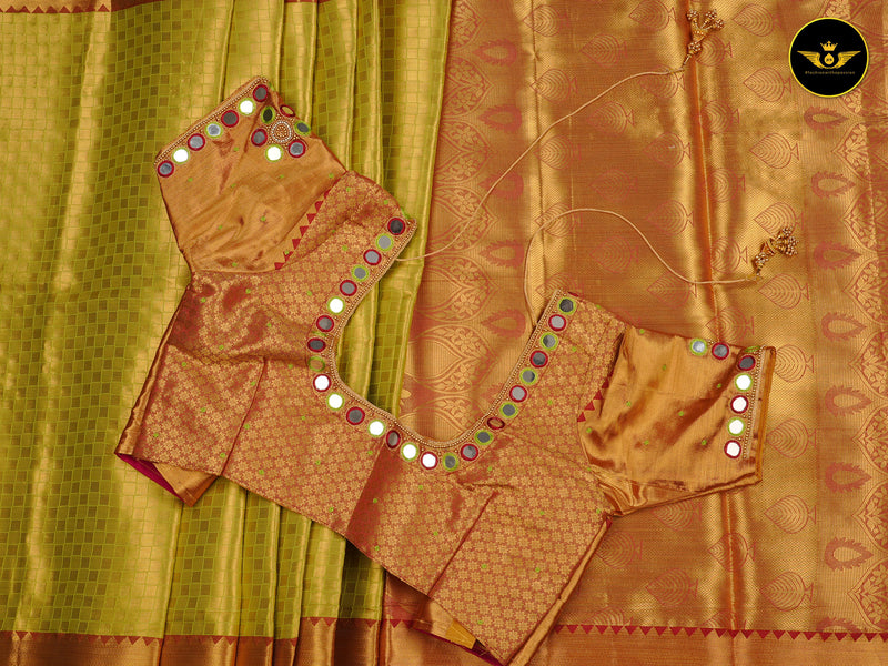 Exquisite Kanchipuram Semi-Bridal saree with Big borders