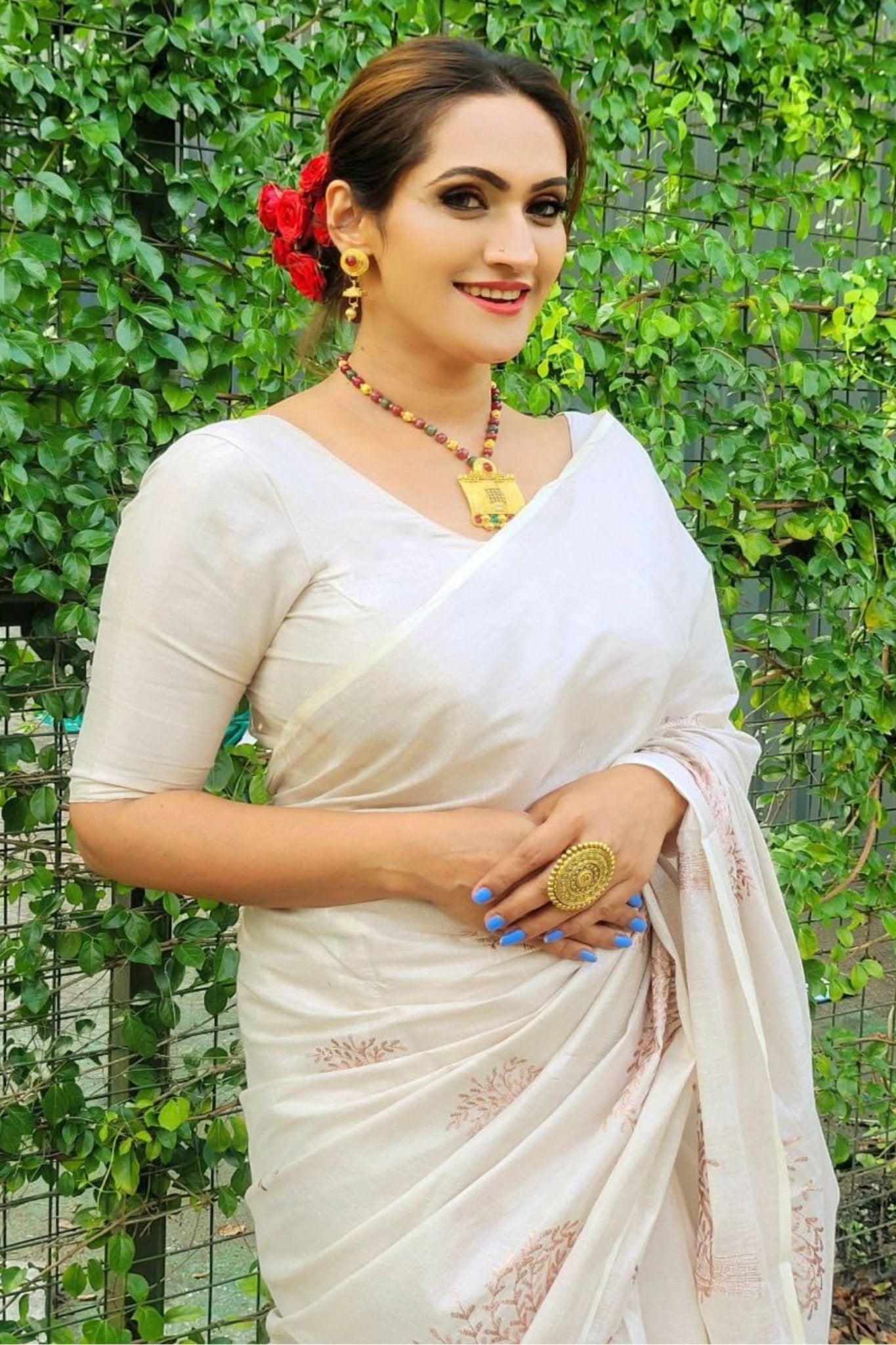 Handwoven Kerala Cotton Saree with Rosegold Zari & Leaf Motif Saree JCS Fashions