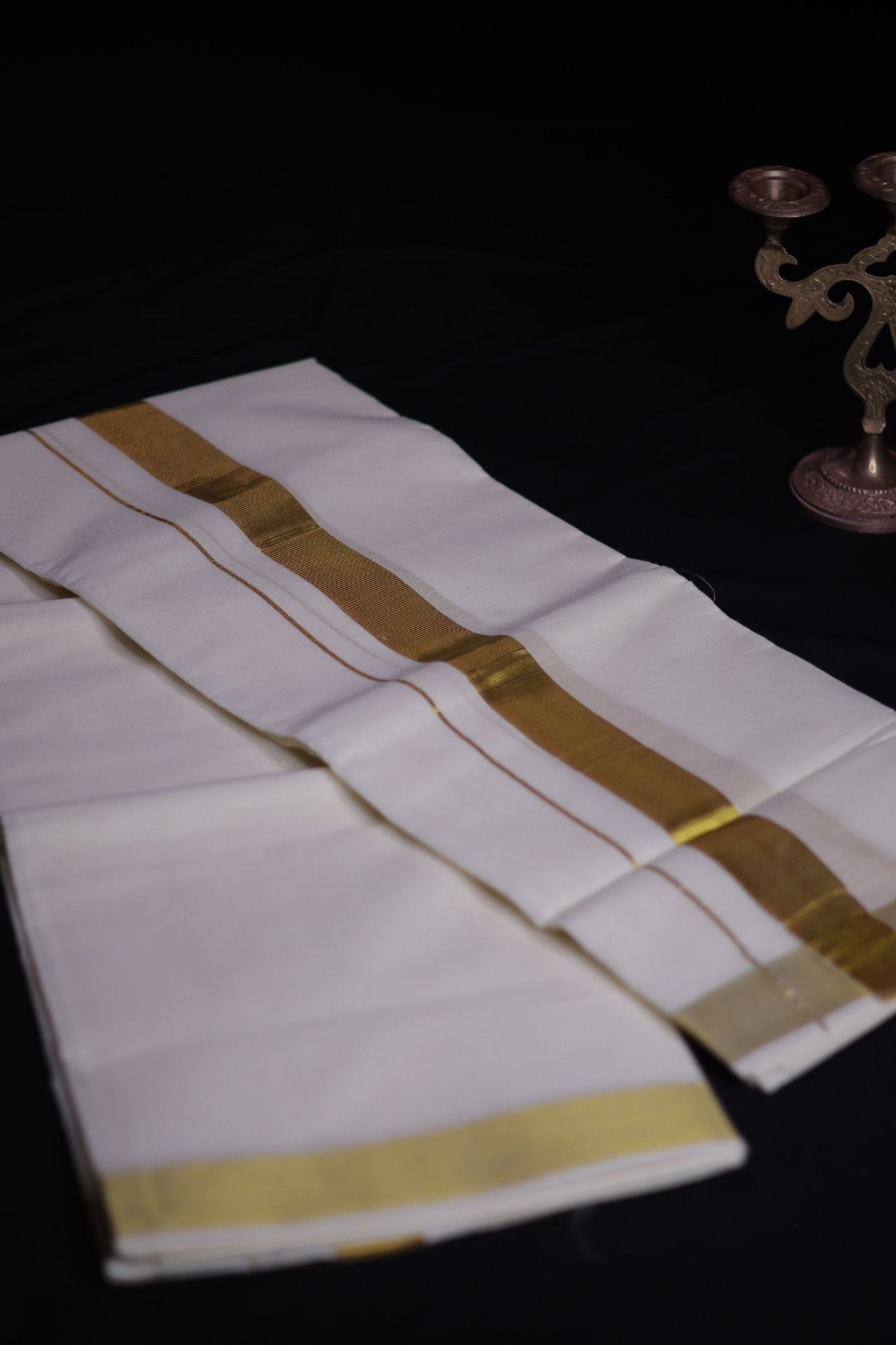 Heritage-Blend Kerala Cotton Angavastram: Exquisite Zari Lines & Comfort Shawl JCS Fashions