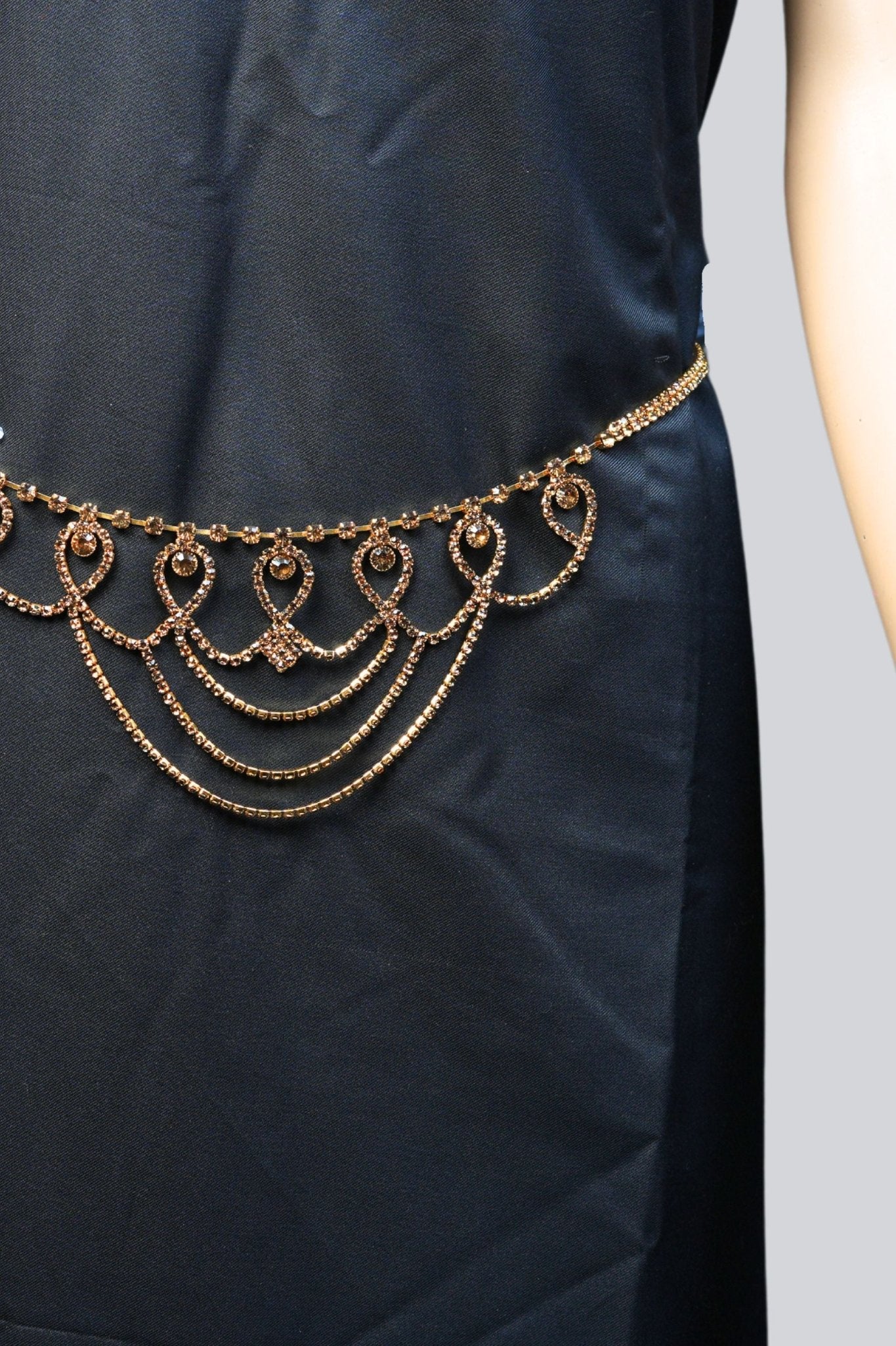 JCS Fashion Elegant Gold Stone Embellished Hip Chain- High-Quality Gold Jewelry JCS Fashions Gold 18-40"