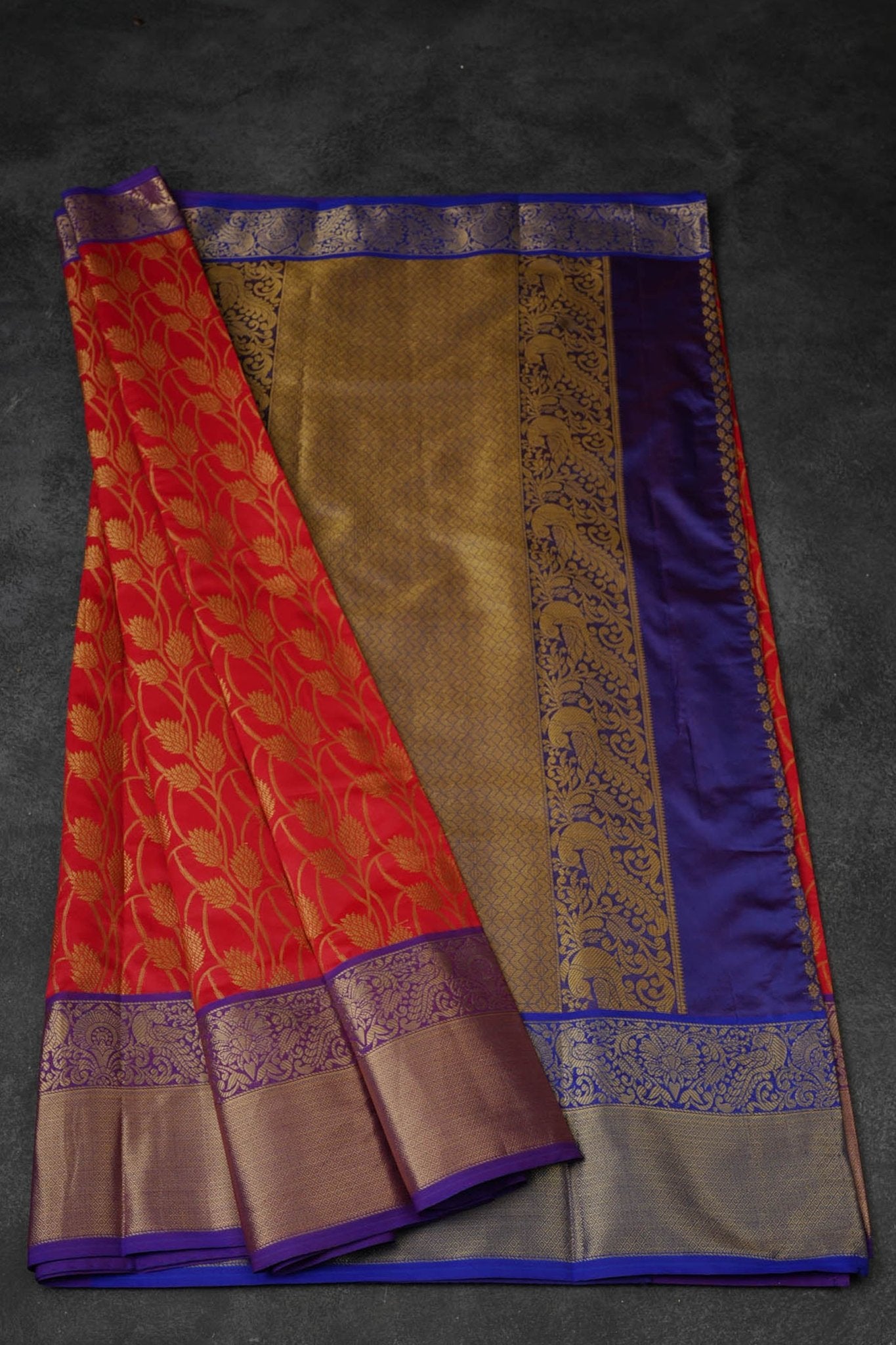 Kanchipuram Handloom Silk Saree: Red & Purple Border | Barcode Blouse SAREE JCS Fashions