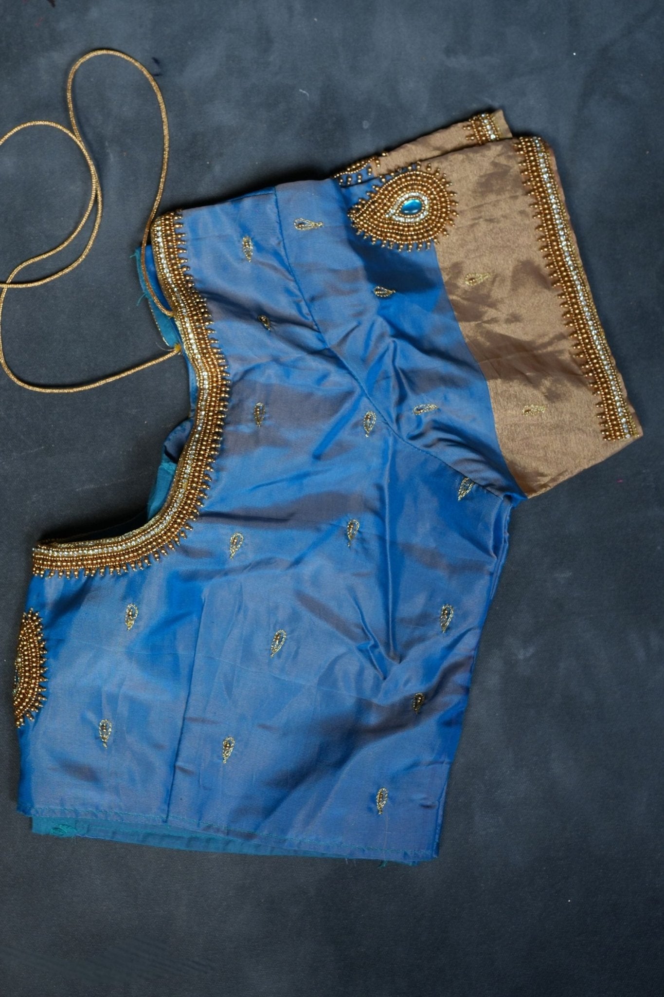 Kanjivaram Silk Set: Silver and Gold Zari Sarees with Butta Concept - JCS Fashions