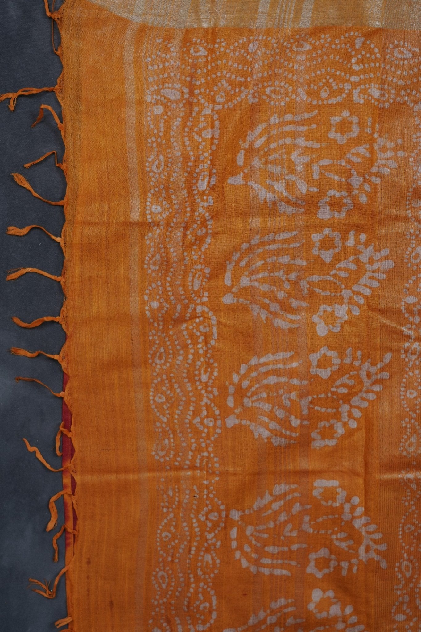 Liva Certified Linen Cotton Saree: Batik Prints and Contrast Border SAREE JCS Fashions