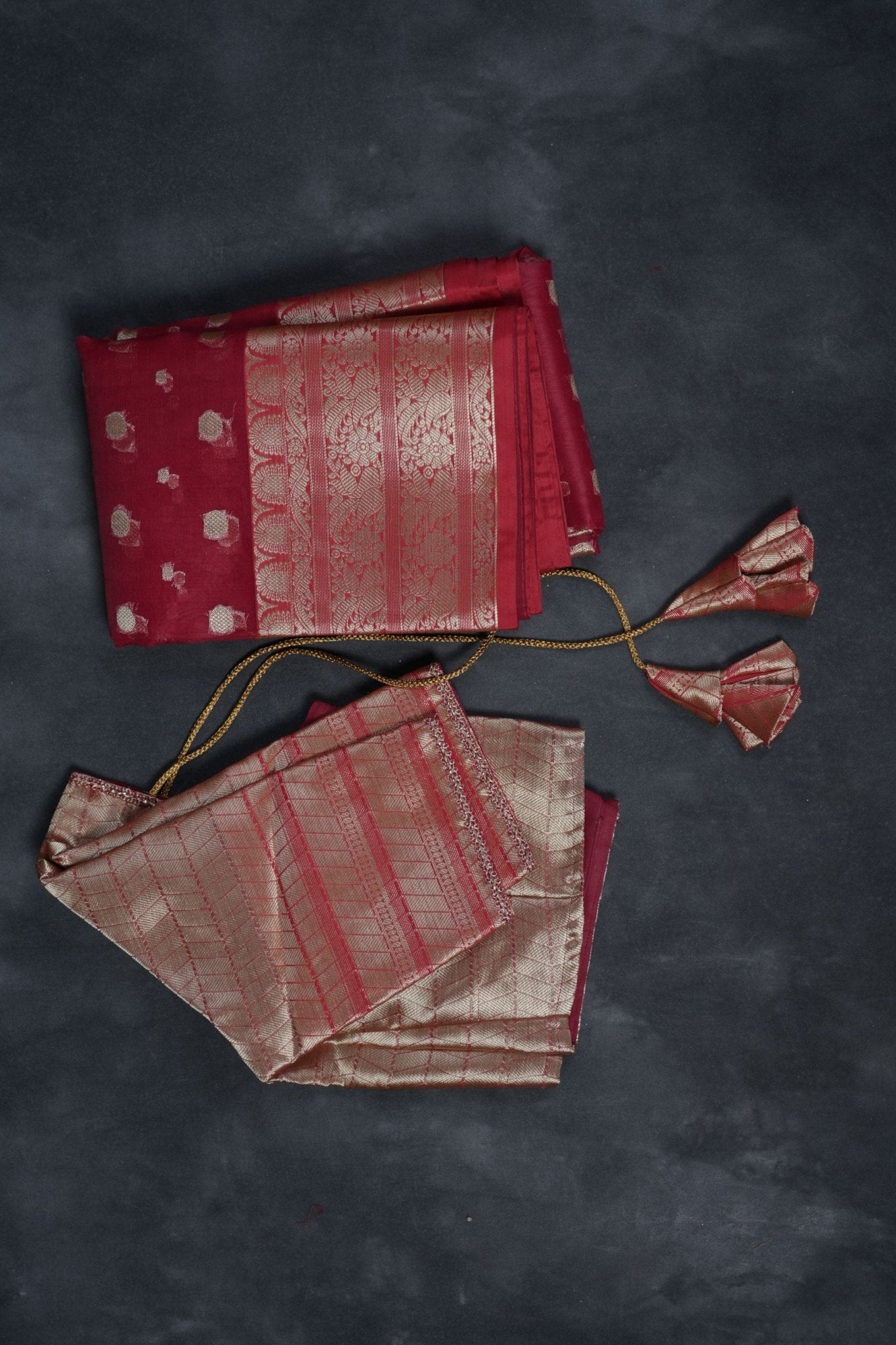 Luxurious Banarasi Organza Sarees: Best Quality Weaving and Rich Pallu - JCS Fashions