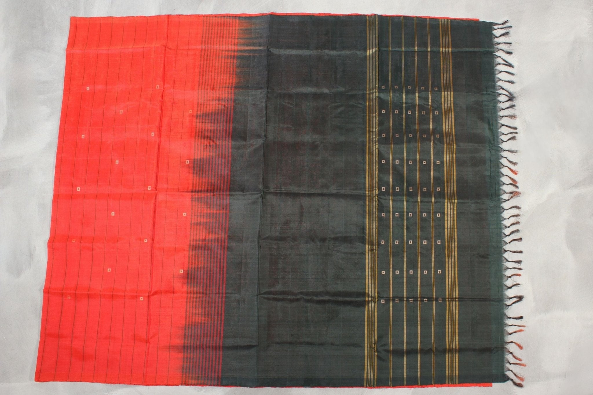 Luxurious Borderless Bananapith Saree: Sustainable Chic by JCS Fashions Saree JCS Fashions