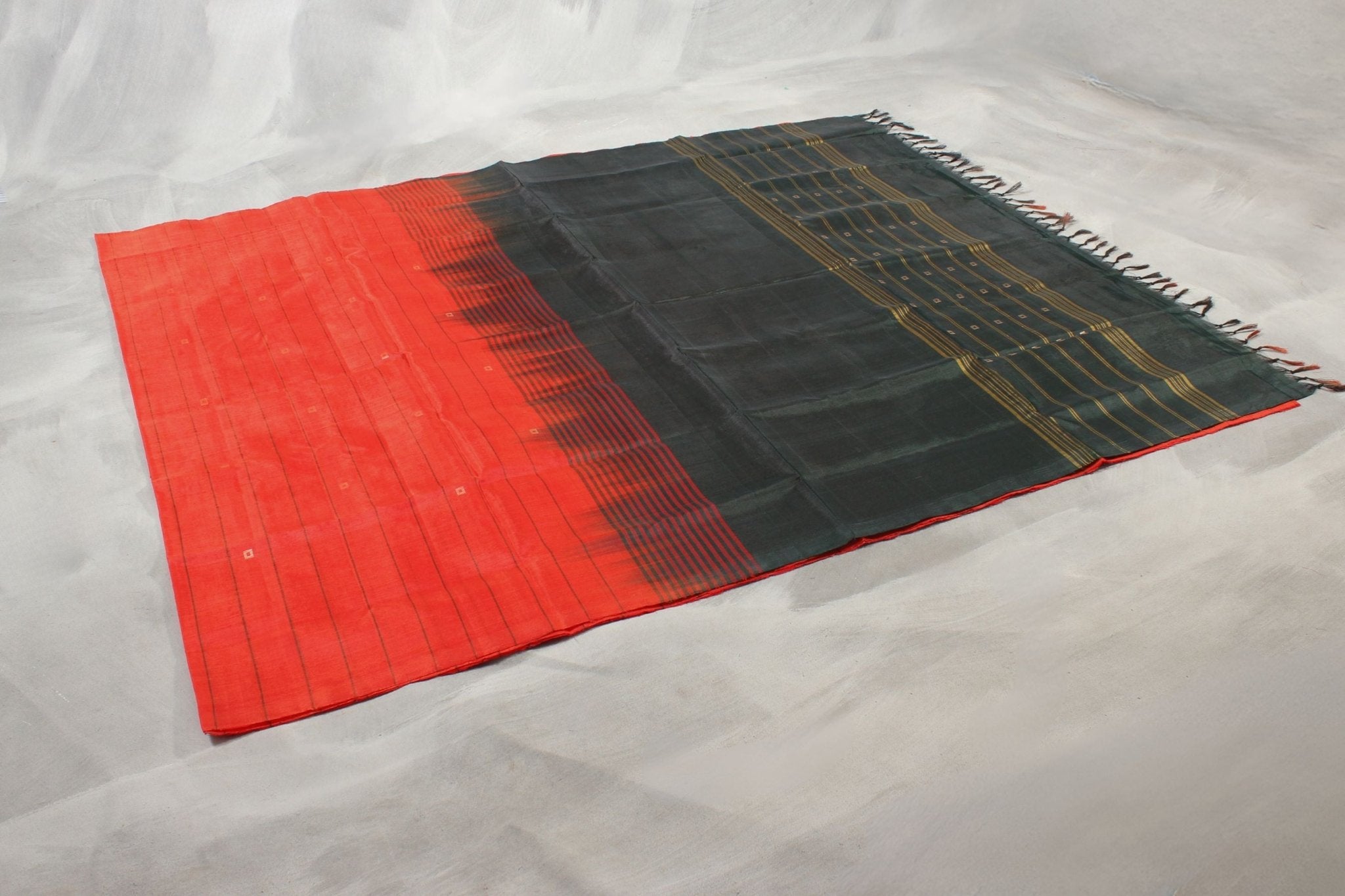 Luxurious Borderless Bananapith Saree: Sustainable Chic by JCS Fashions Saree JCS Fashions