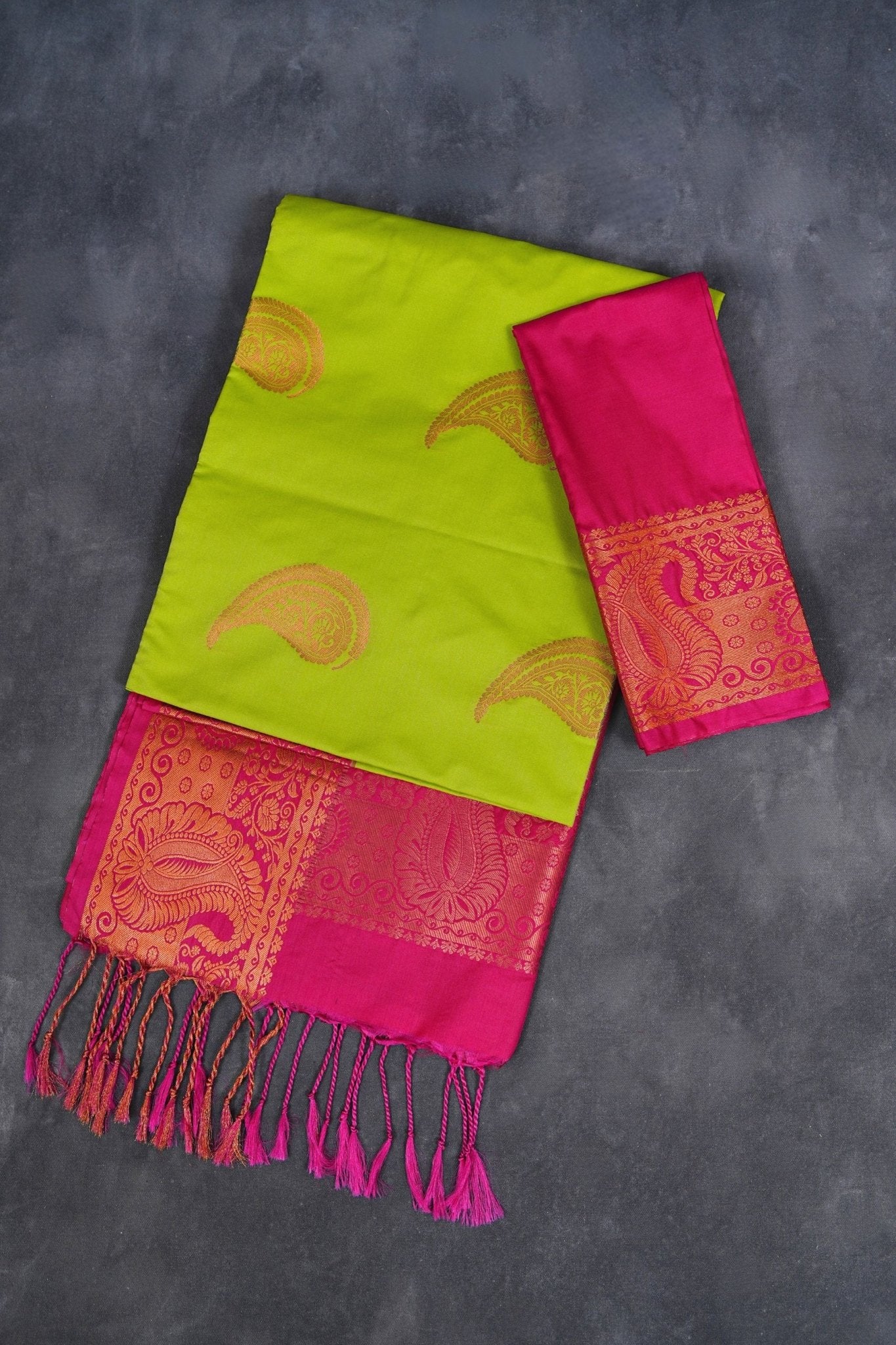 Luxurious Kanchipuram Blended Silk Saree - Radiate Grace & Elegance Saree JCS Fashions Light Green 5.5 meters
