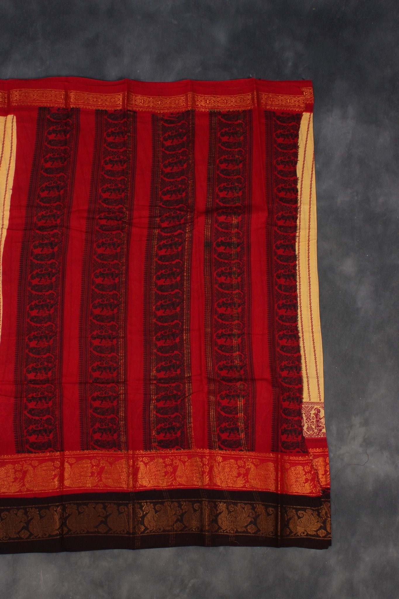 Madurai Sungudi Cotton Saree - Finesse & Tradition in Every Thread Saree JCS Fashions