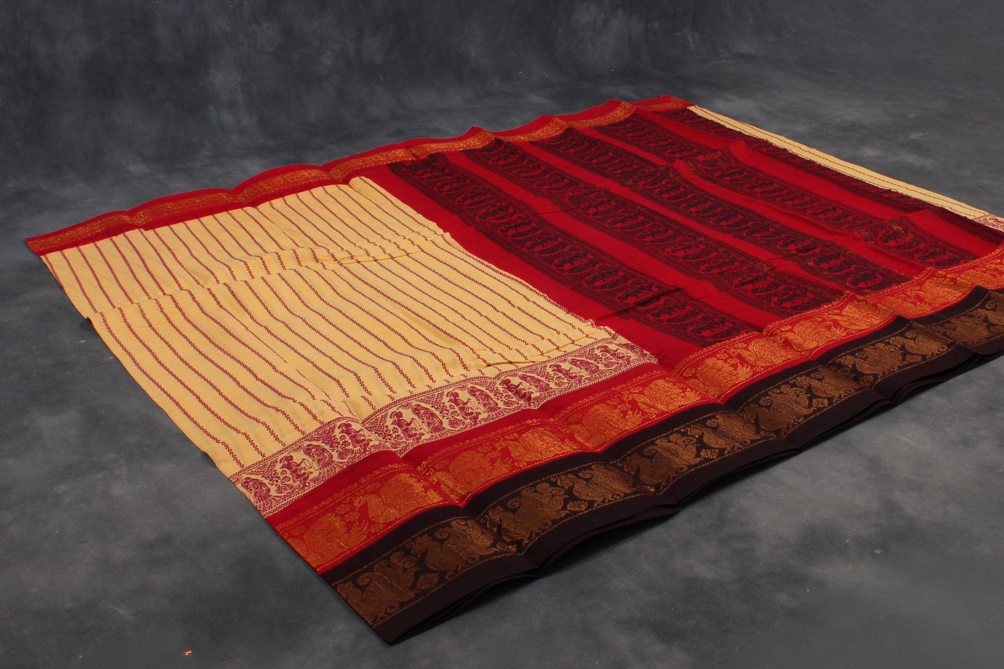 Madurai Sungudi Cotton Saree - Finesse & Tradition in Every Thread Saree JCS Fashions