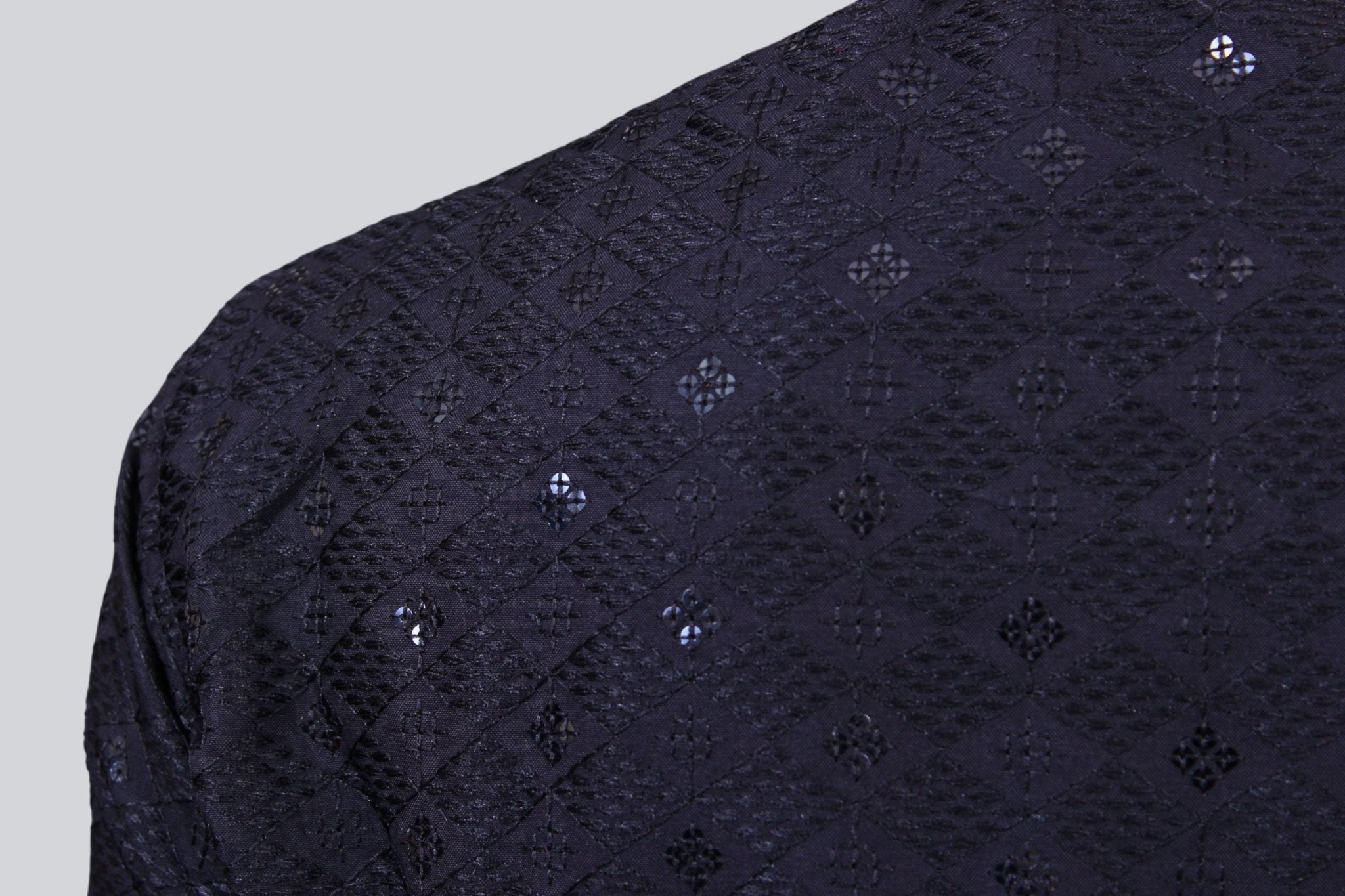 Men's Lakhnavi Kurta with Exquisite Resham and Sequence Detailing Men JCS Fashions
