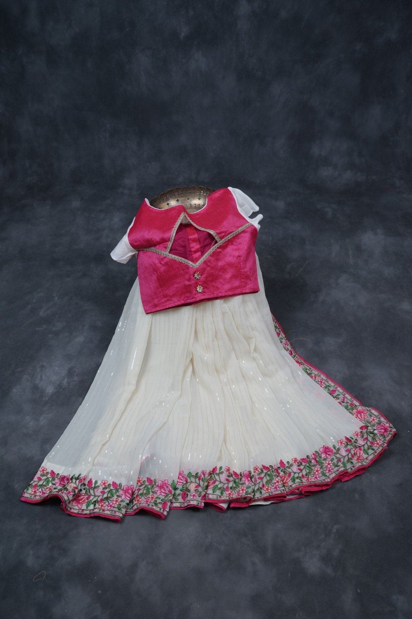 Pure Georgette Saree: Sequin Elegance, Contrast Embroidery and Blouse SAREE JCS Fashions